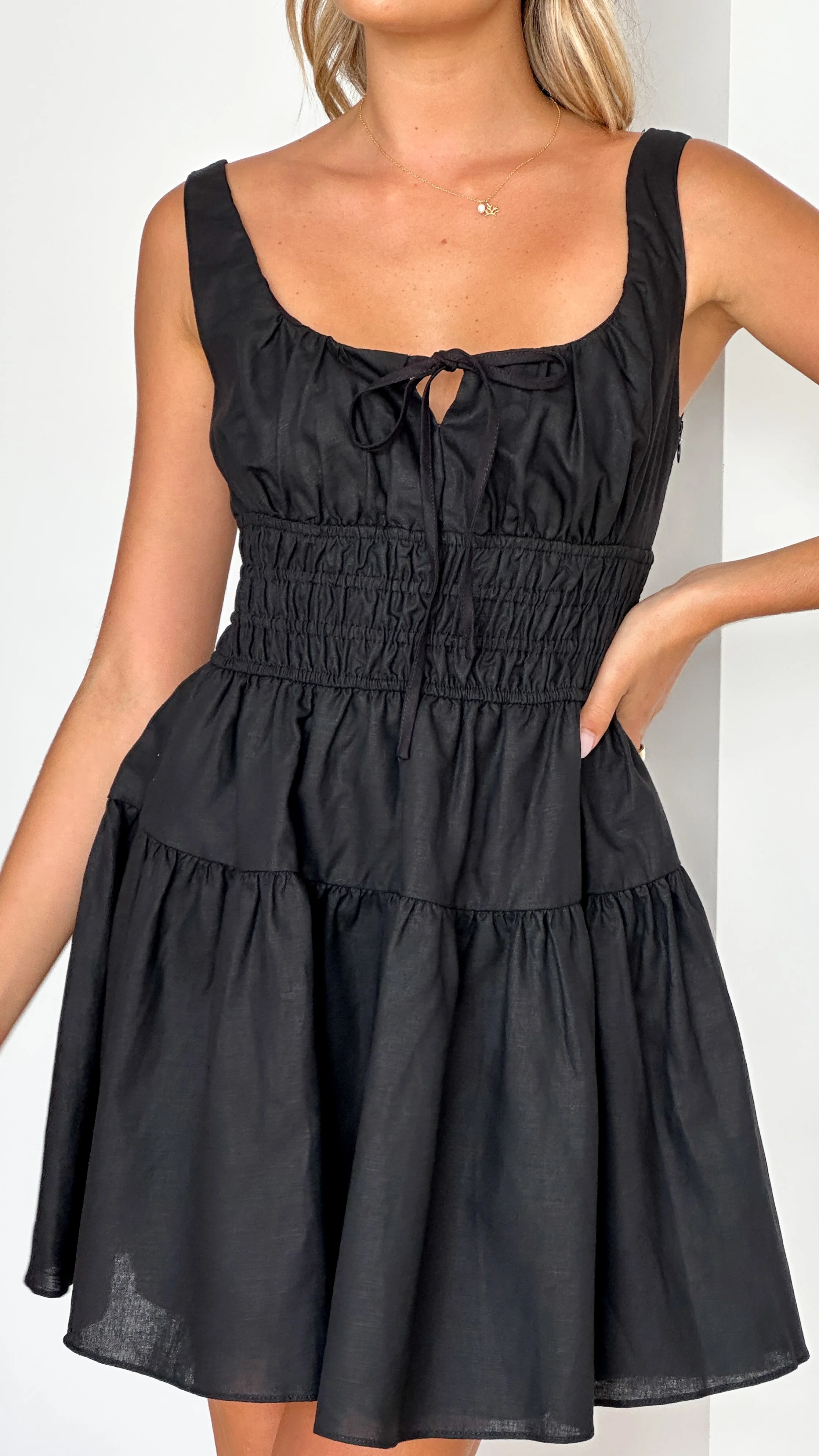 Abrina Mini Dress - Black - necksoother