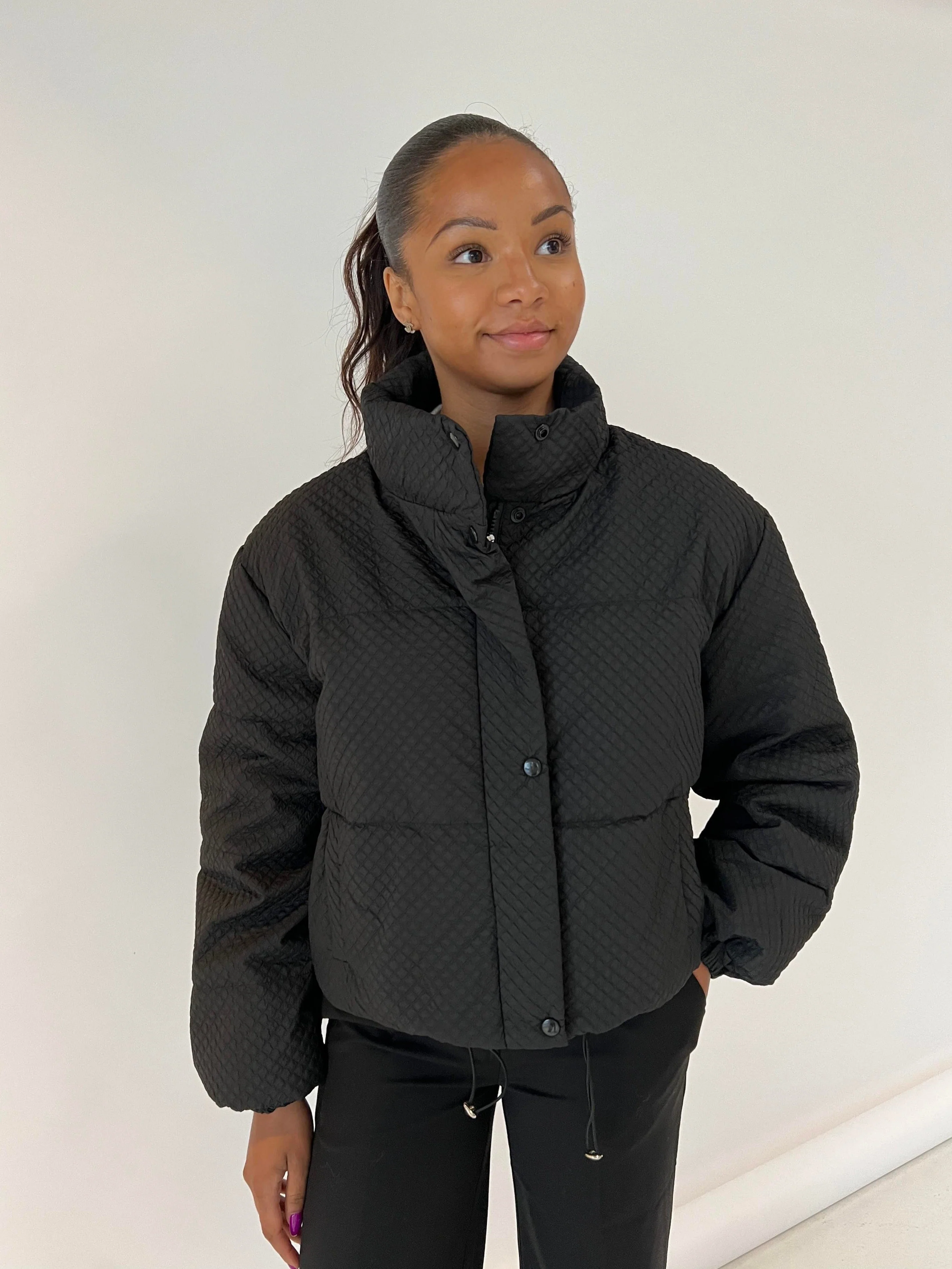 Silvye jacket - Black - necksoother