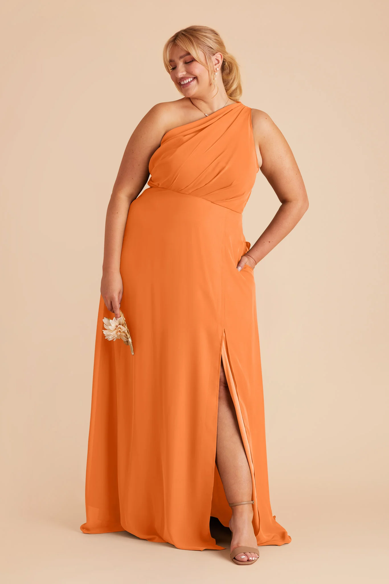 Kira Dress With Slit - Apricot - necksoother