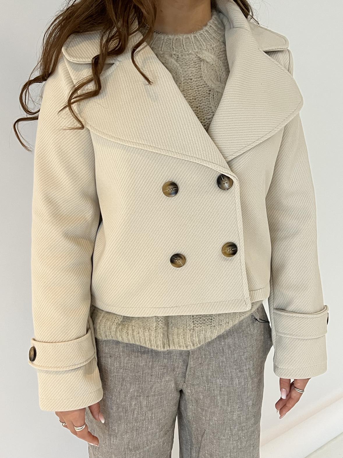 Maxima short coat - Beige - necksoother