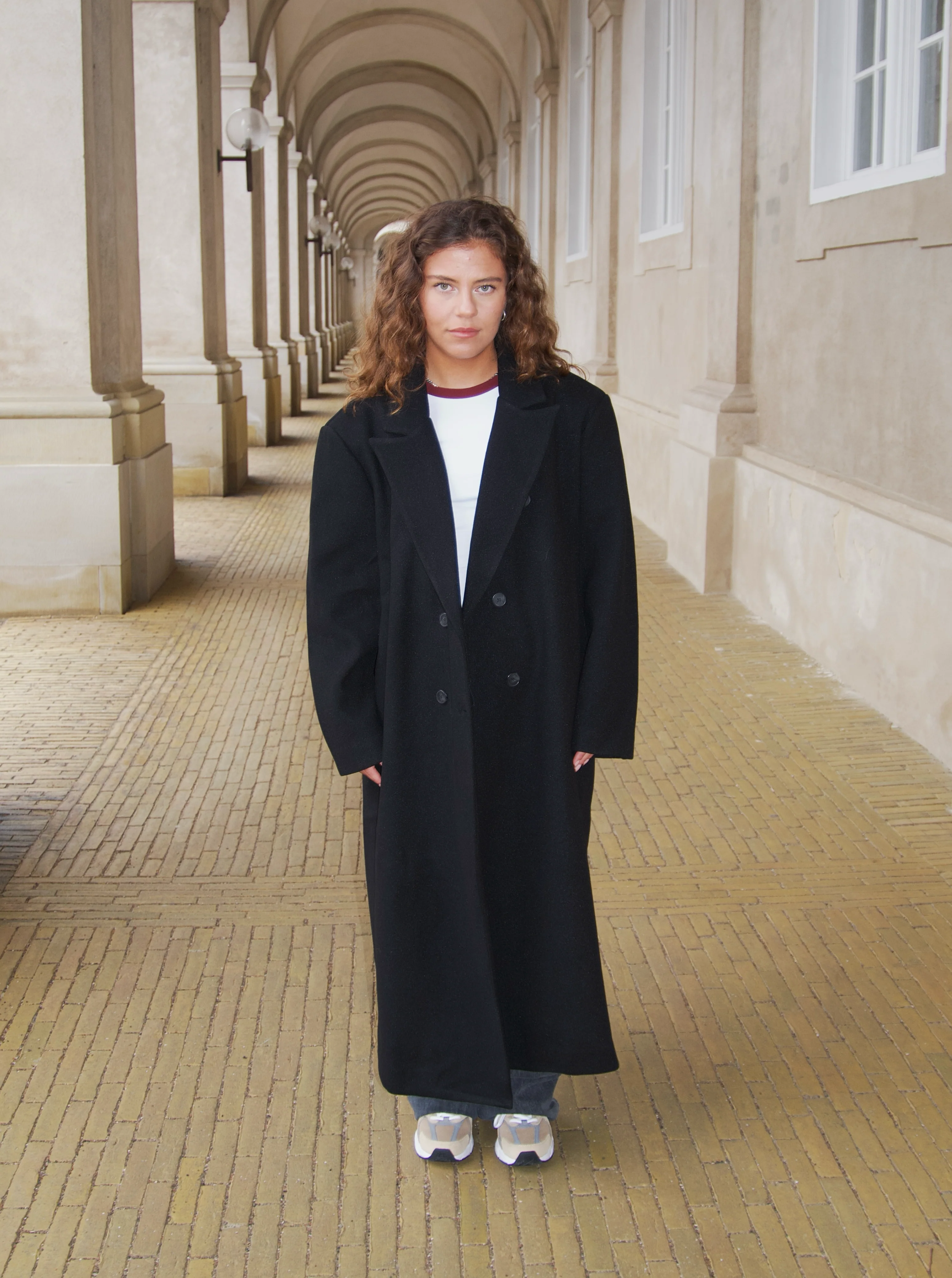 Alva oversized coat - Black - necksoother