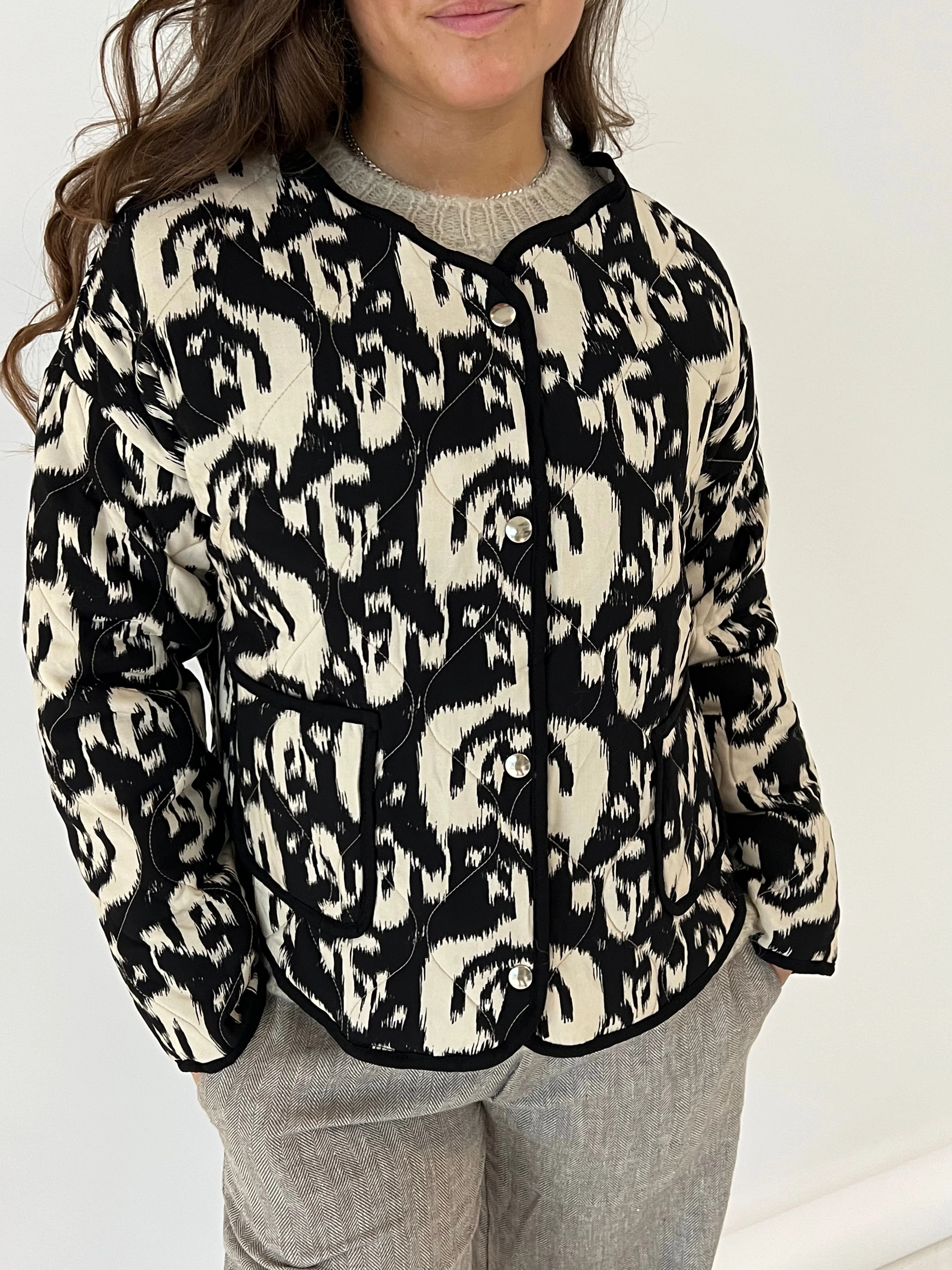 Sasja jacket - Black/white - necksoother