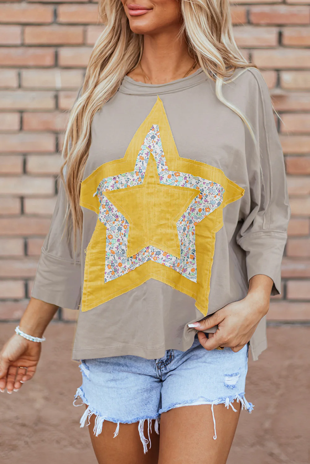 Star Applique Round Neck T-Shirt - necksoother