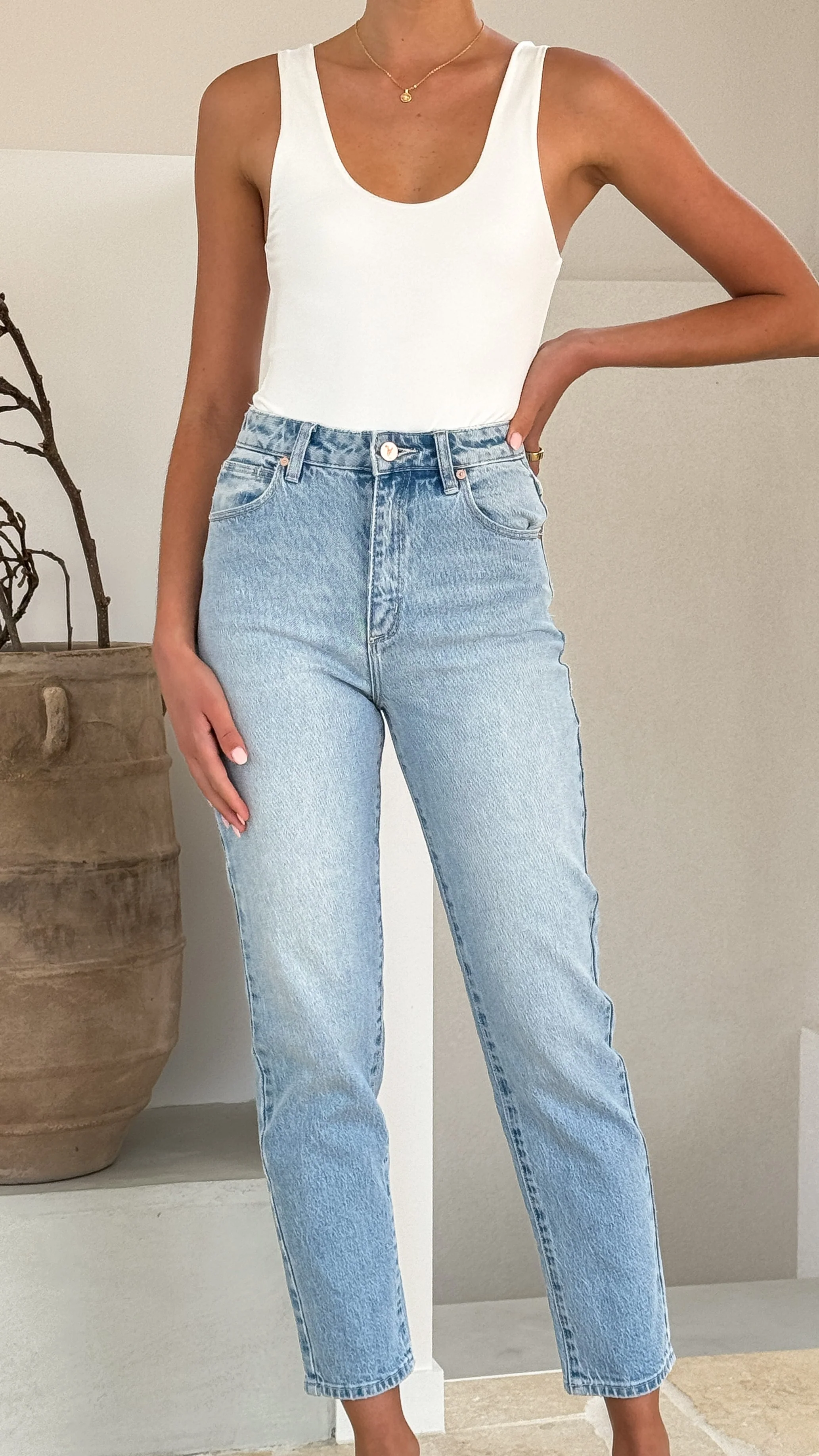 Abrand 94 High Slim - Gina - necksoother