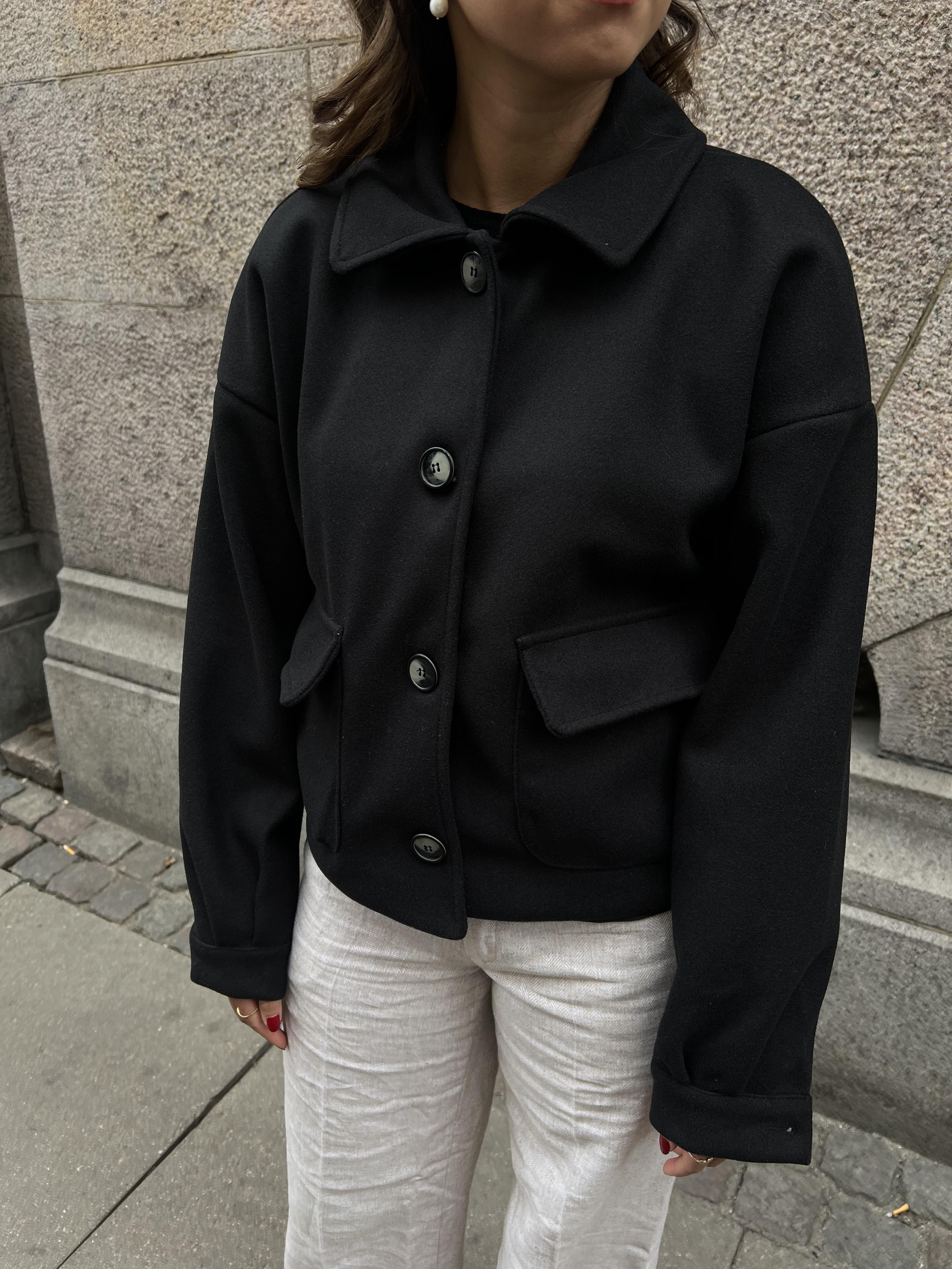 Veneda jacket - Black - necksoother