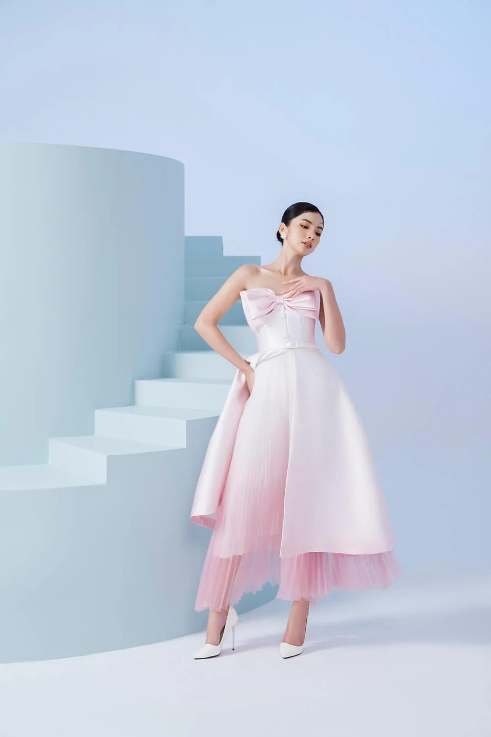 Pinkie Bowtie Dress - necksoother