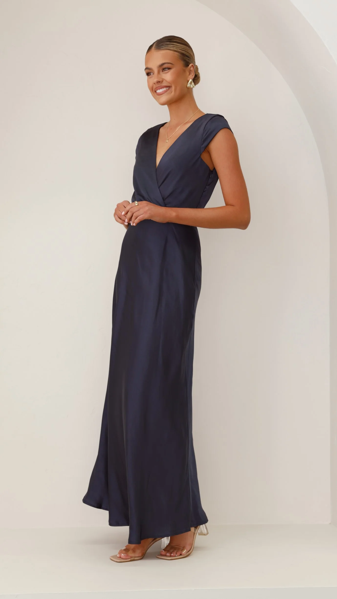 Selma Maxi Dress - Navy - necksoother
