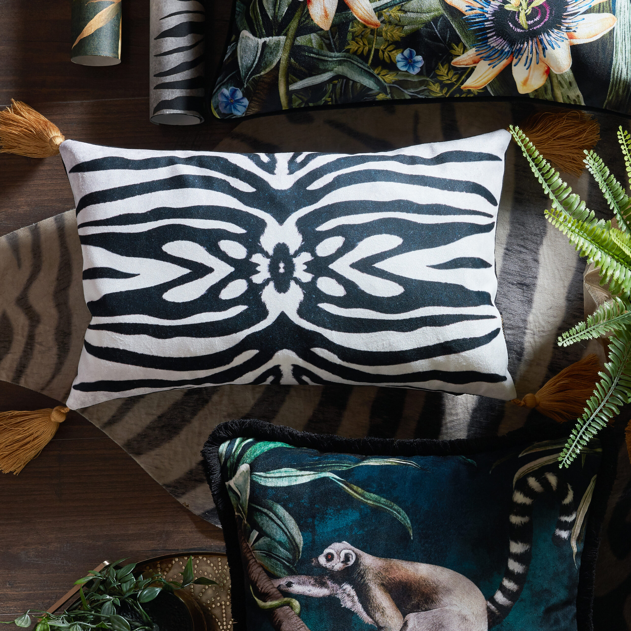 Zebra Tassel Velvet Cushion Cover