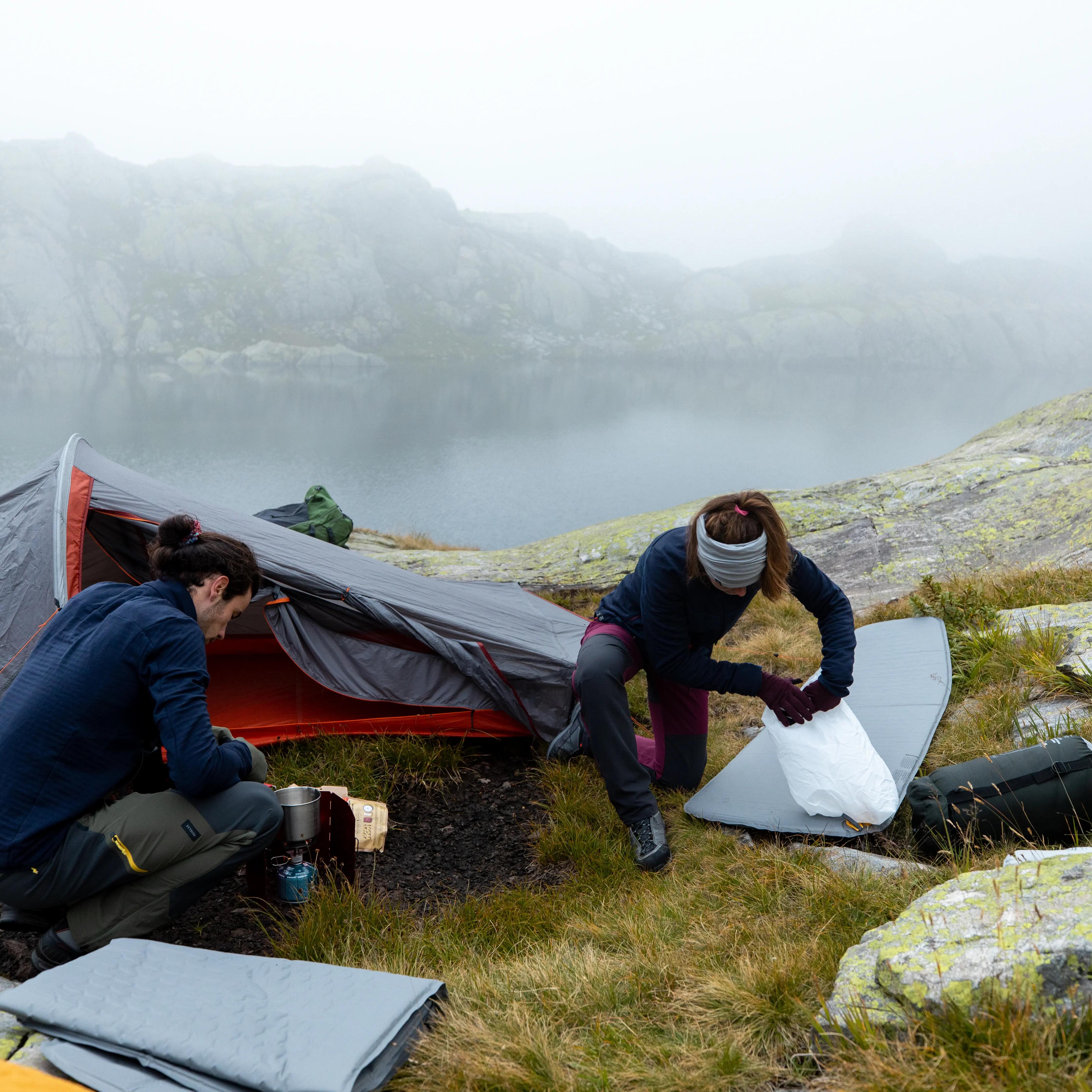 Self-inflating trekking mattress - MT100 L - 180 x 52 cm - 1 person