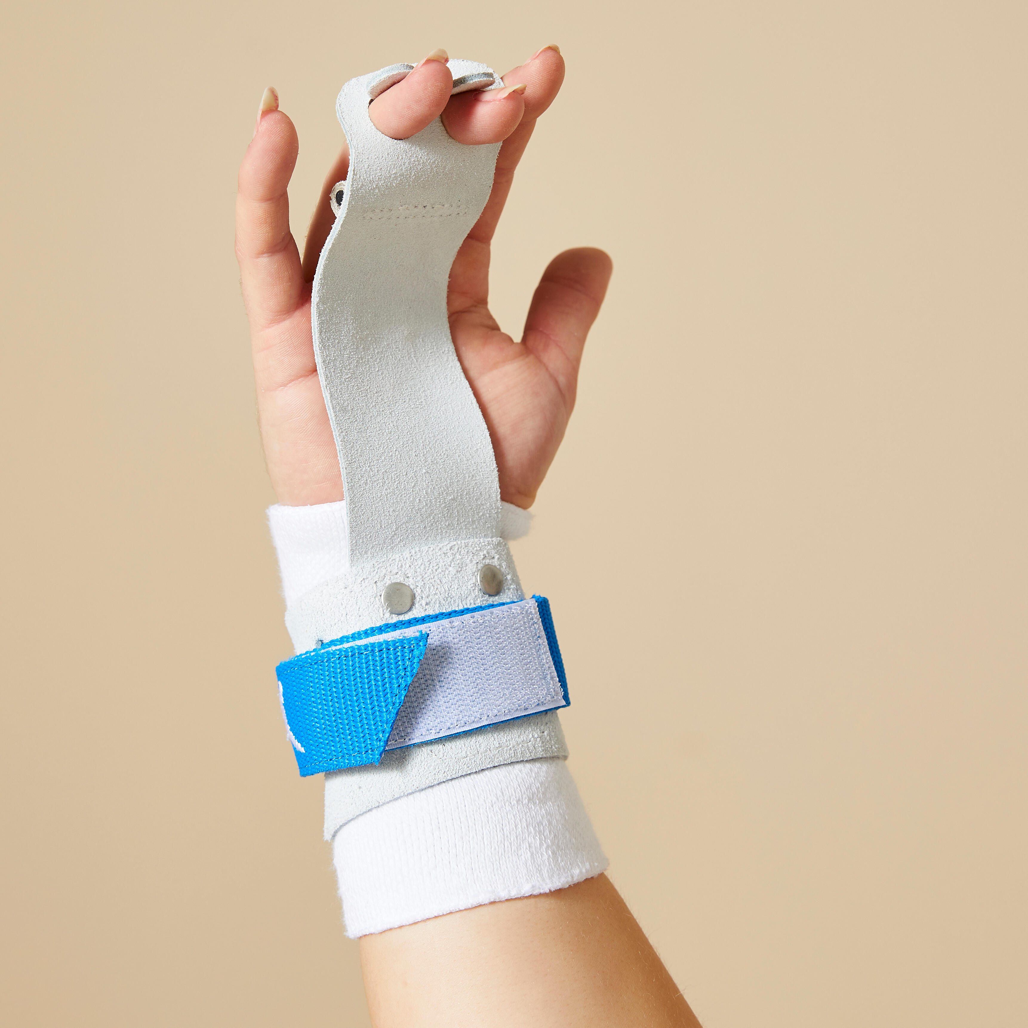 Women's Artistic Gymnastics Uneven Bar Grips 500