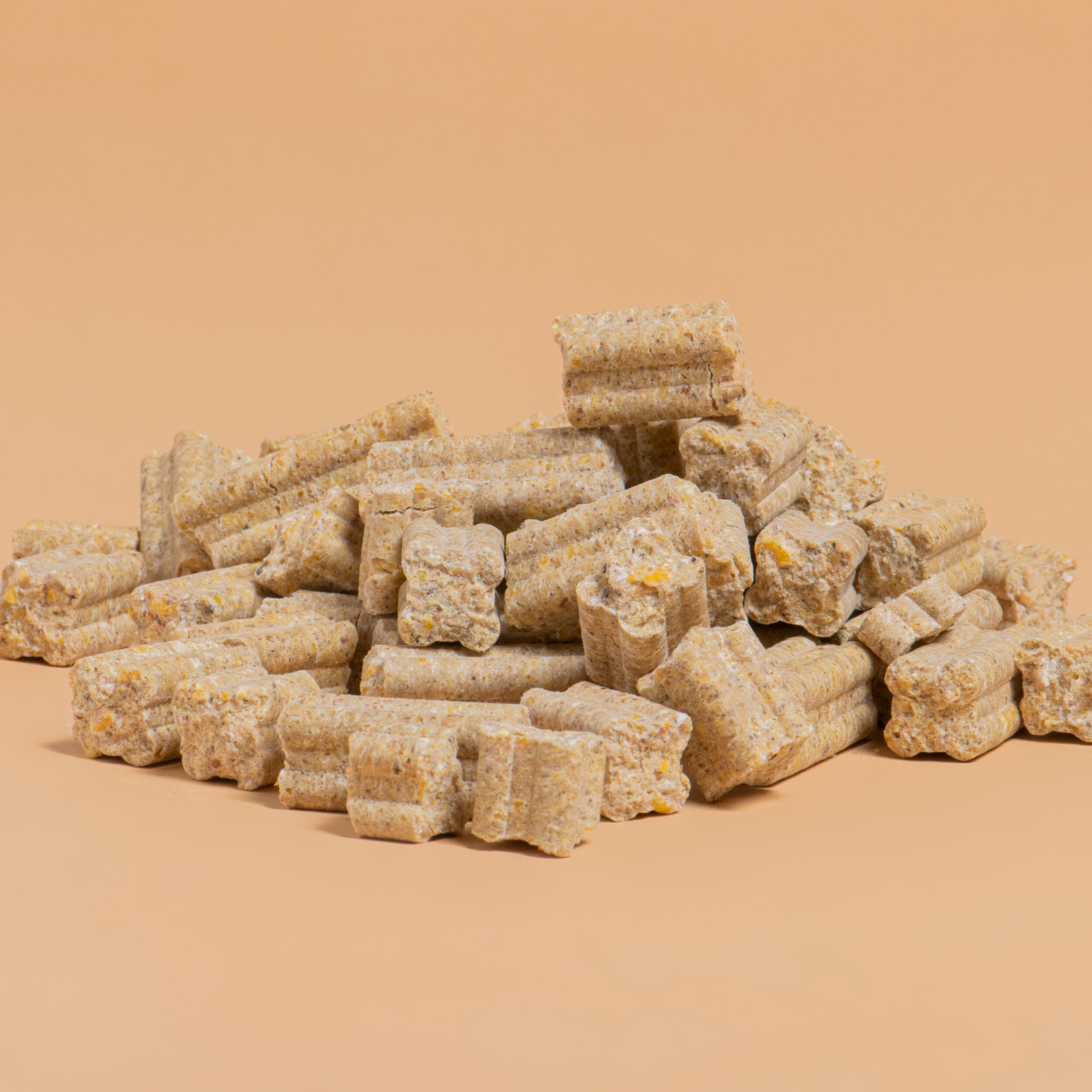 Fougacrock Horse Riding Treats Bucket For Horse/Pony 2kg - Vanilla/Coco