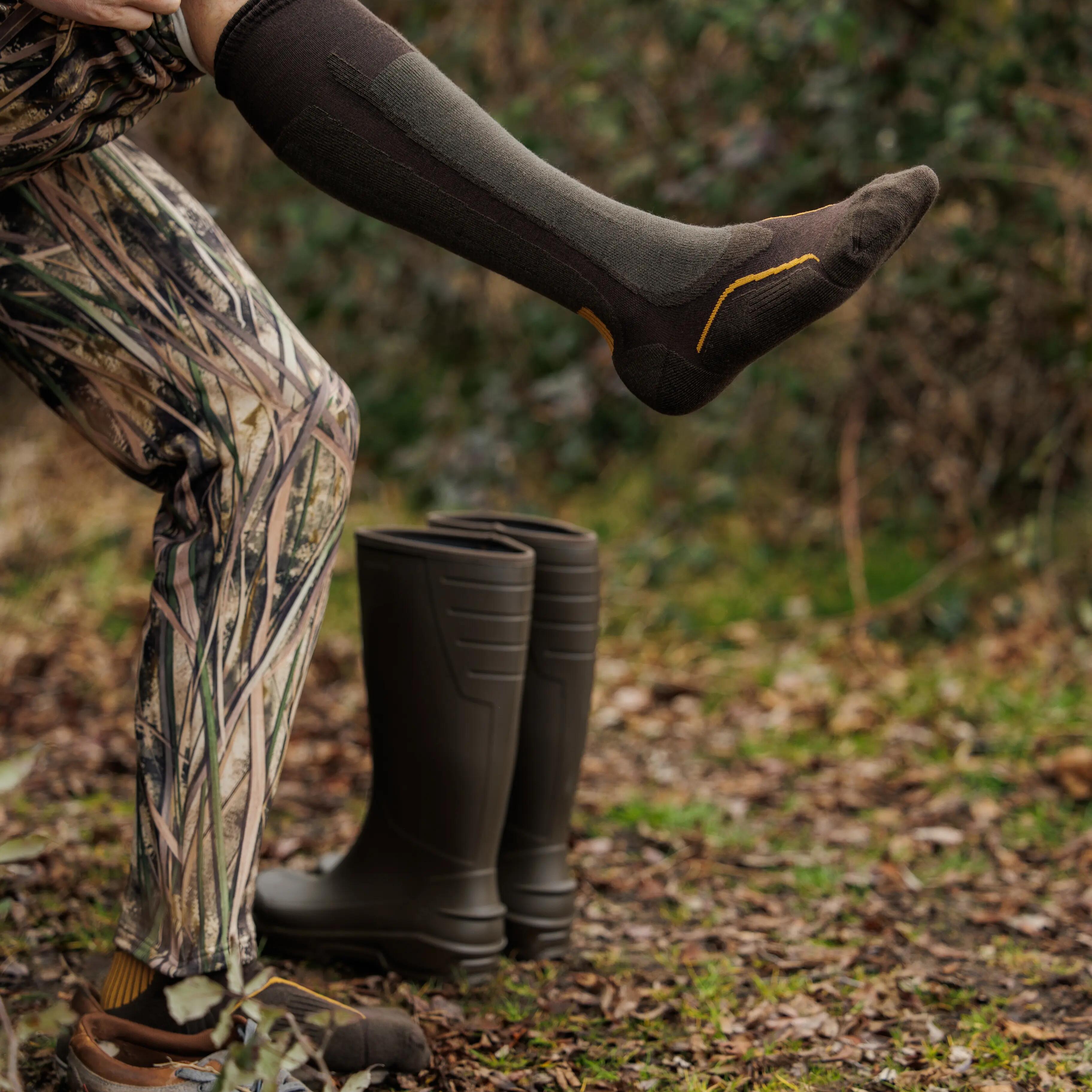 FULL-LENGTH WARM WOOLEN HUNTING SOCKS 900