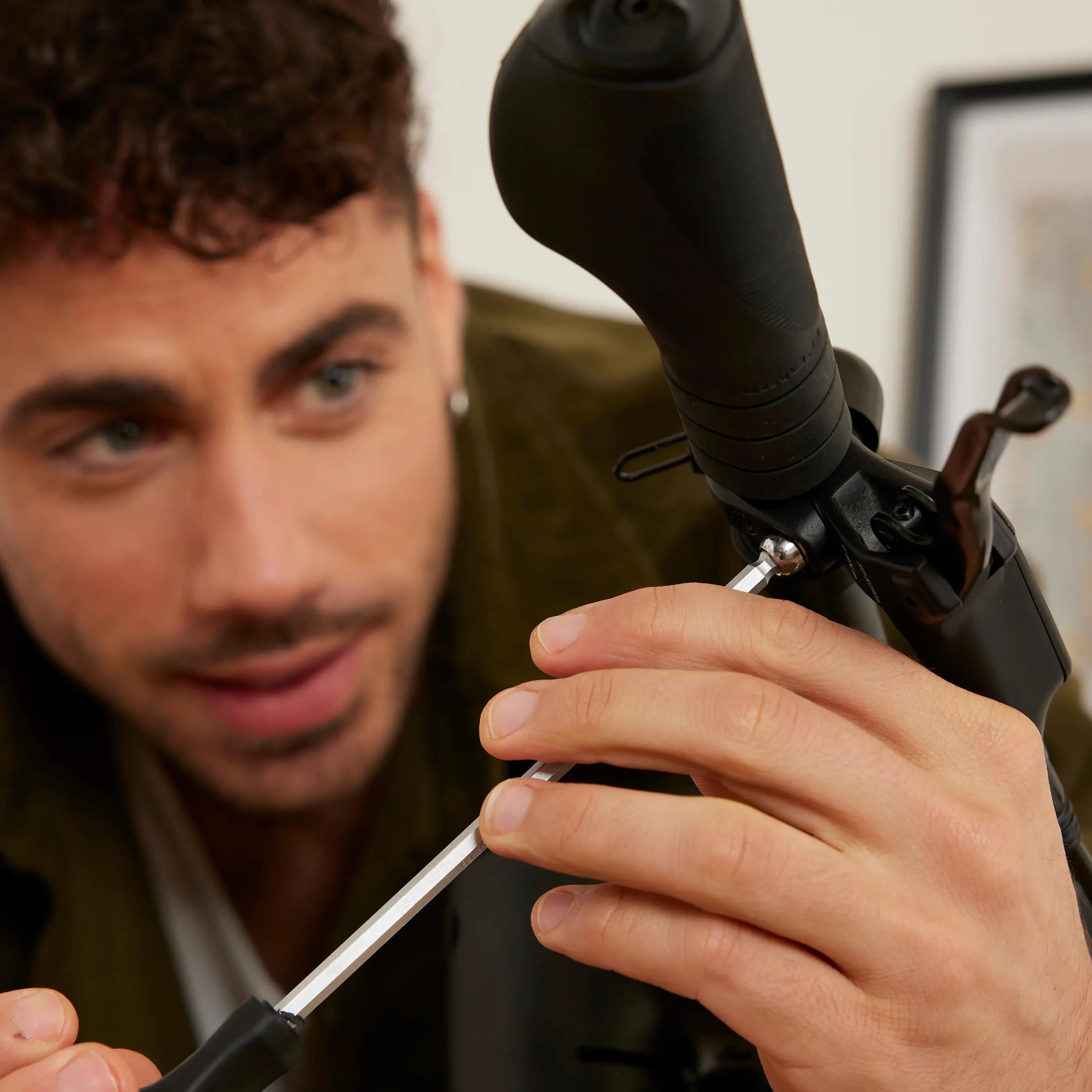 Set of 6 Allen Keys + 8 mm Adaptor