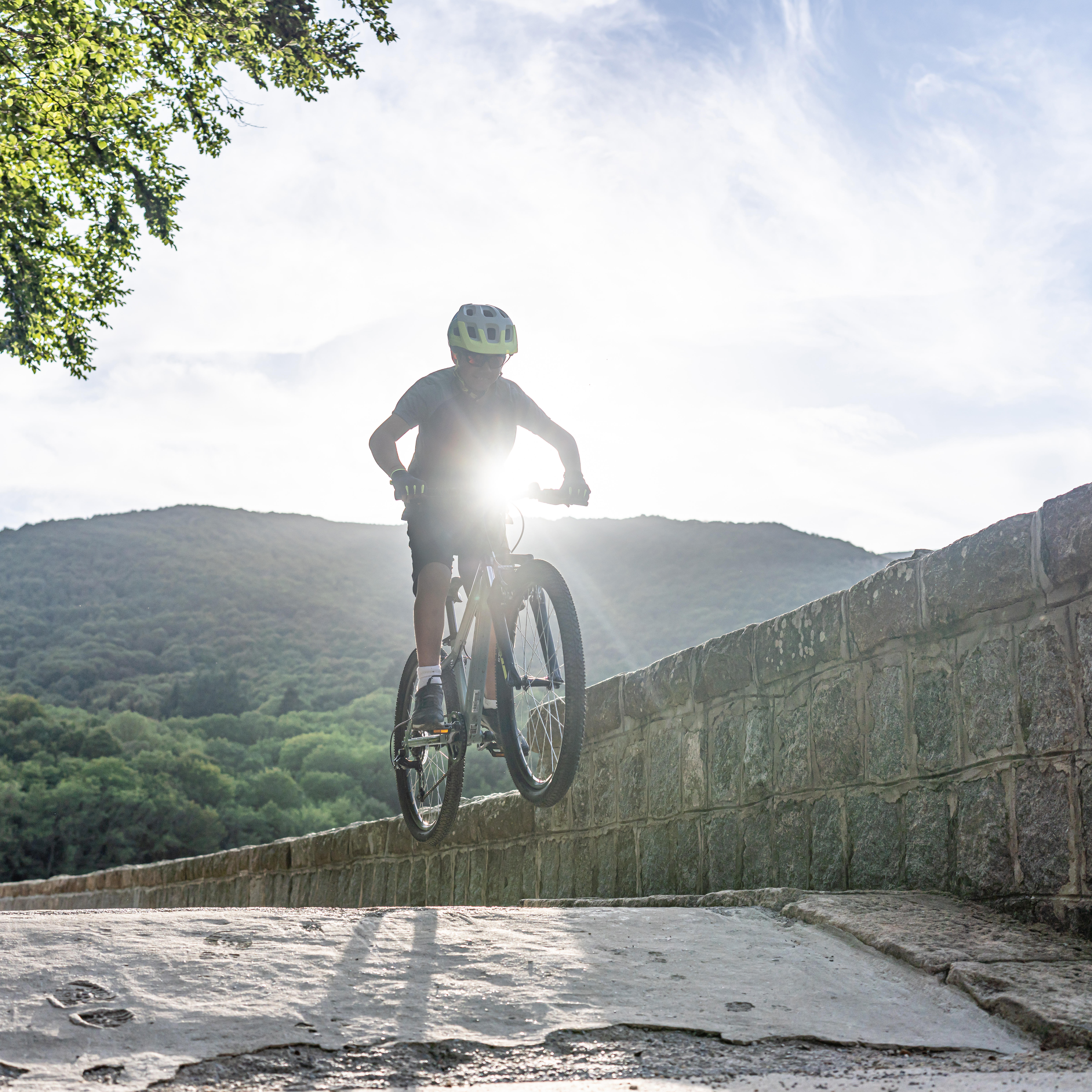 Kids' 26-inch lightweight aluminium mountain bike  mint