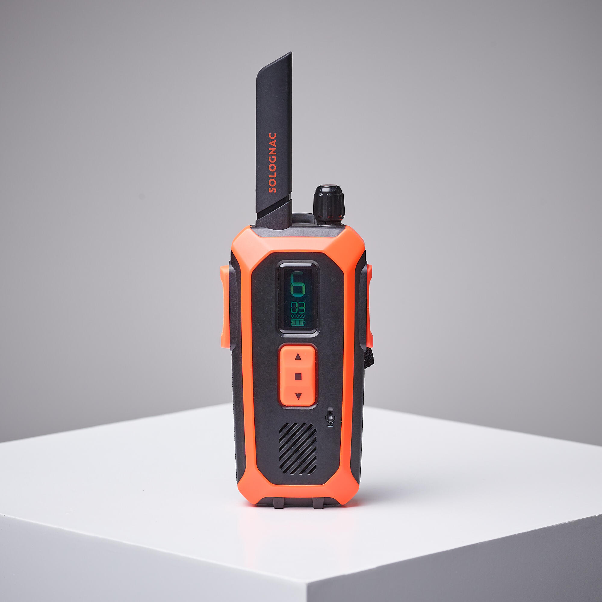 WATERTIGHT SOLOGNAC 500 WALKIE-TALKIE  MAXIMUM RANGE OF 10 KM