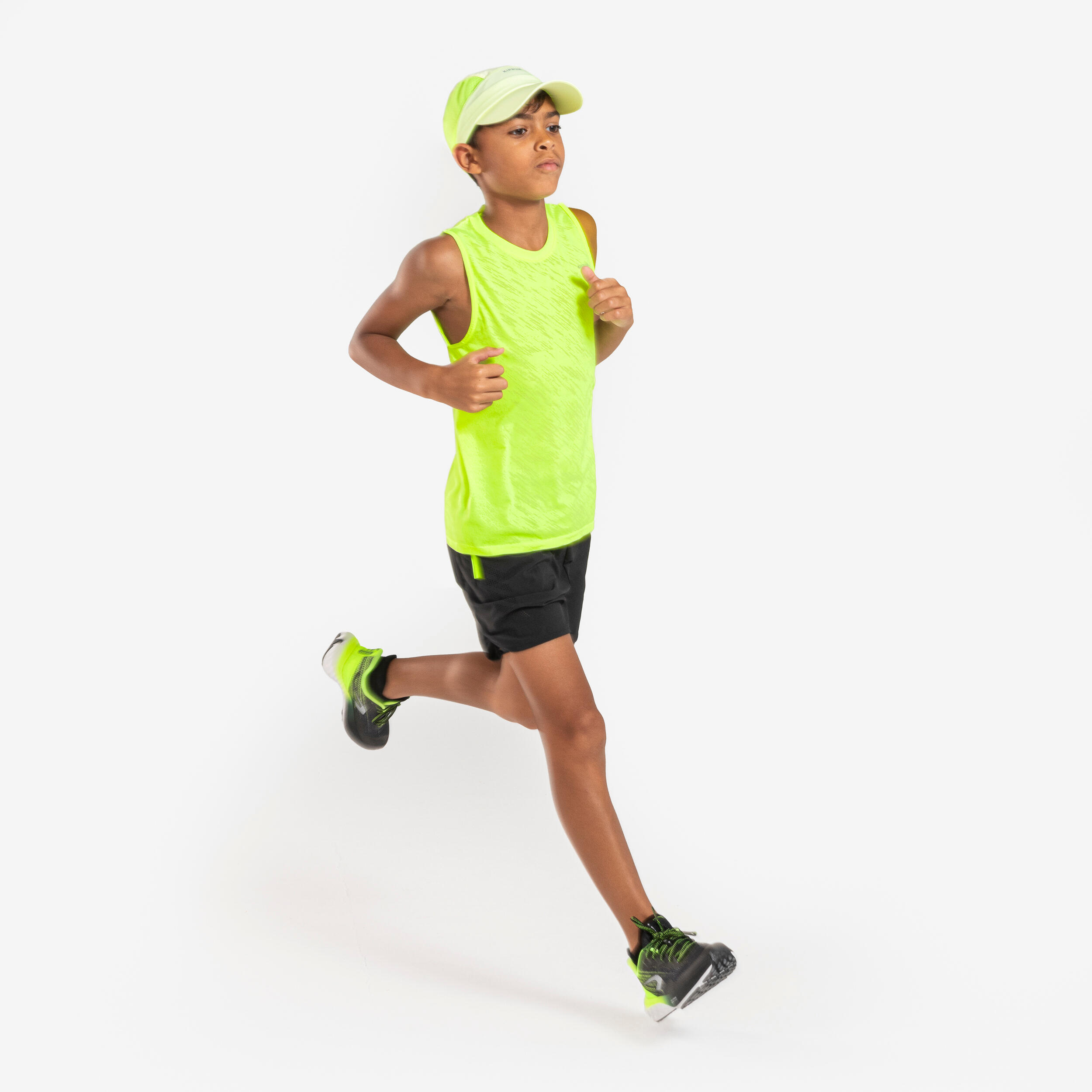 Kid's KIPRUN DRY+ 900 running shorts - black and neon yellow