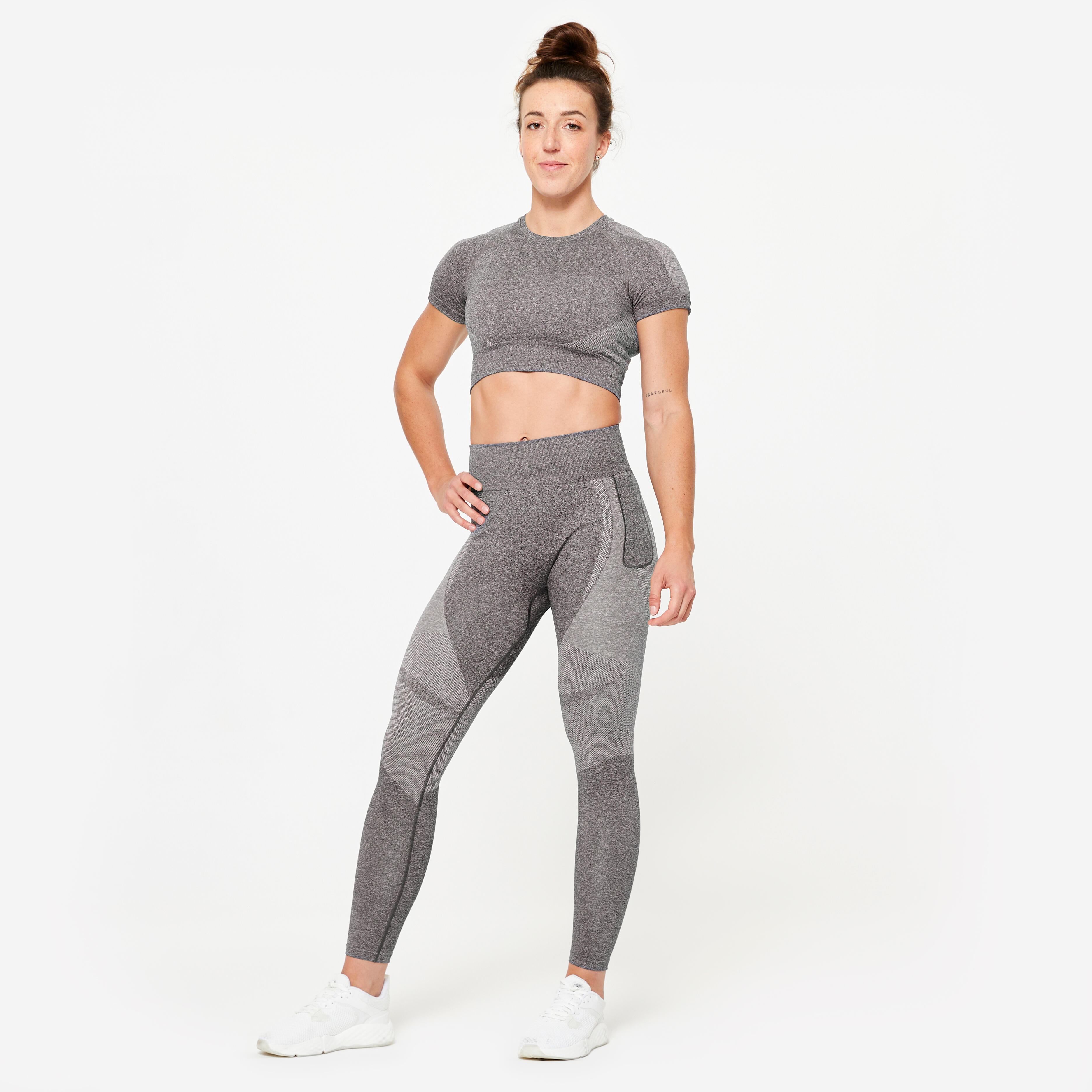Seamless Short-Sleeved Cropped Fitness T-Shirt - Grey