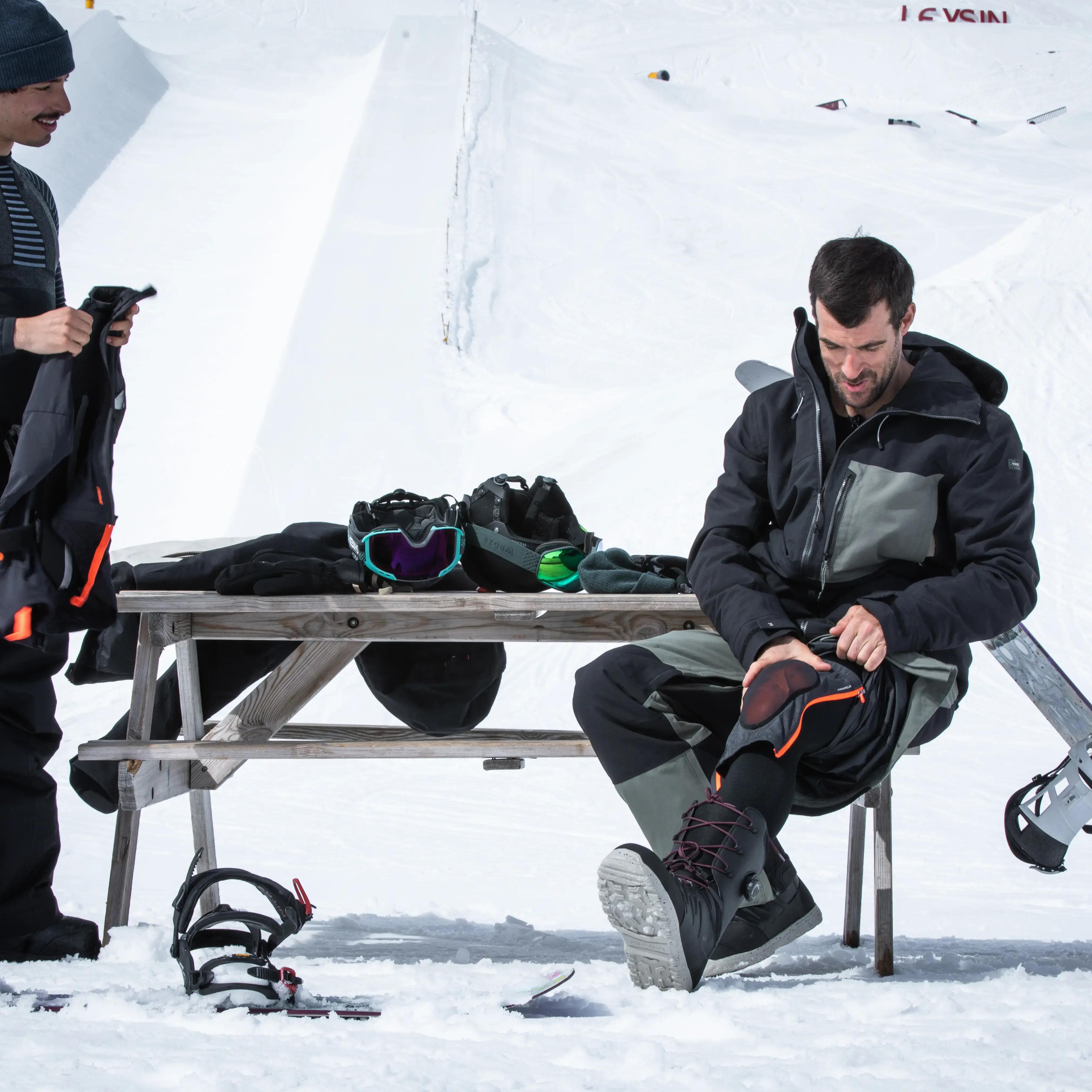 Adult Snowboarding Knee Protector - DKNEE D3O - Black