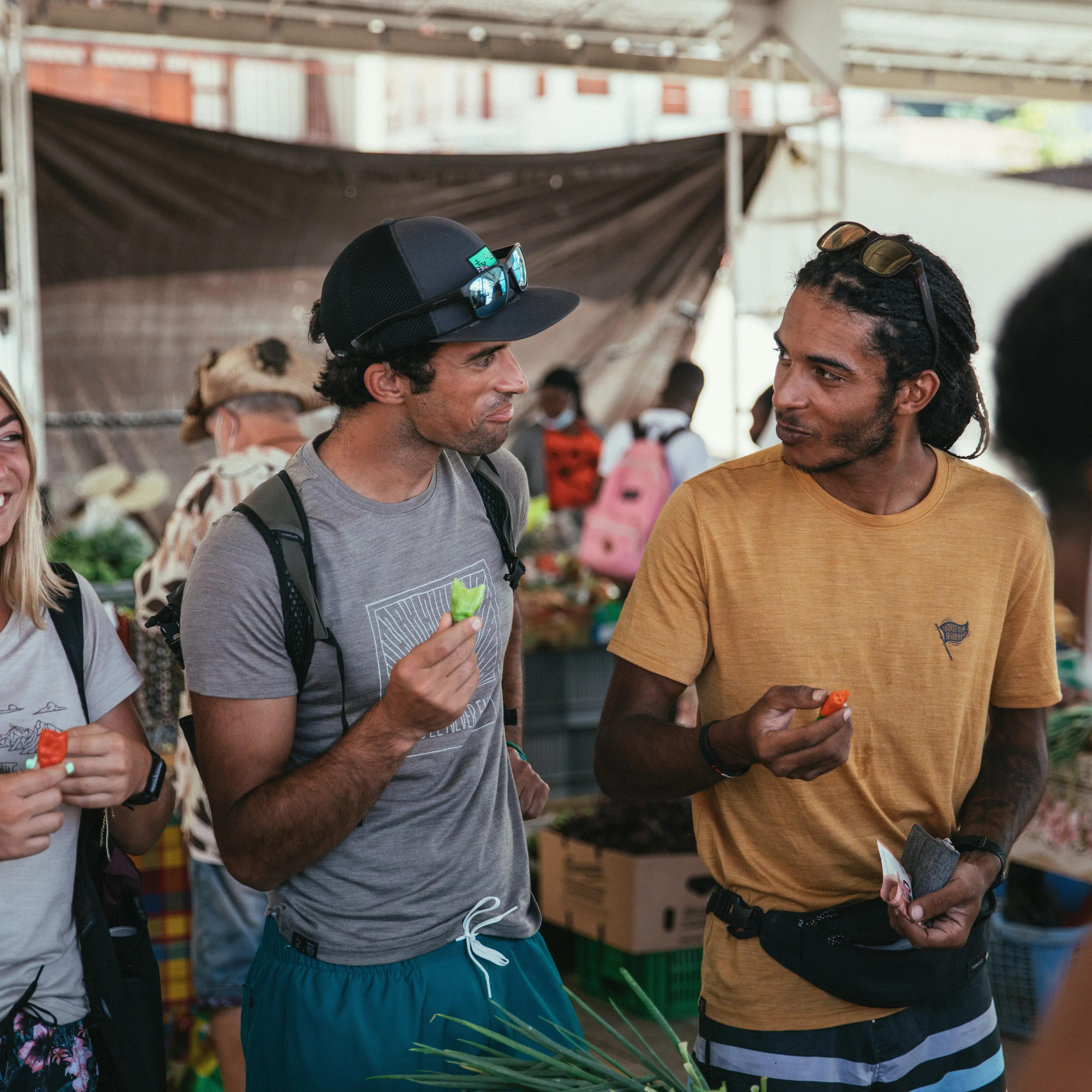 BELT BAG TRAVEL 2L - BLACK