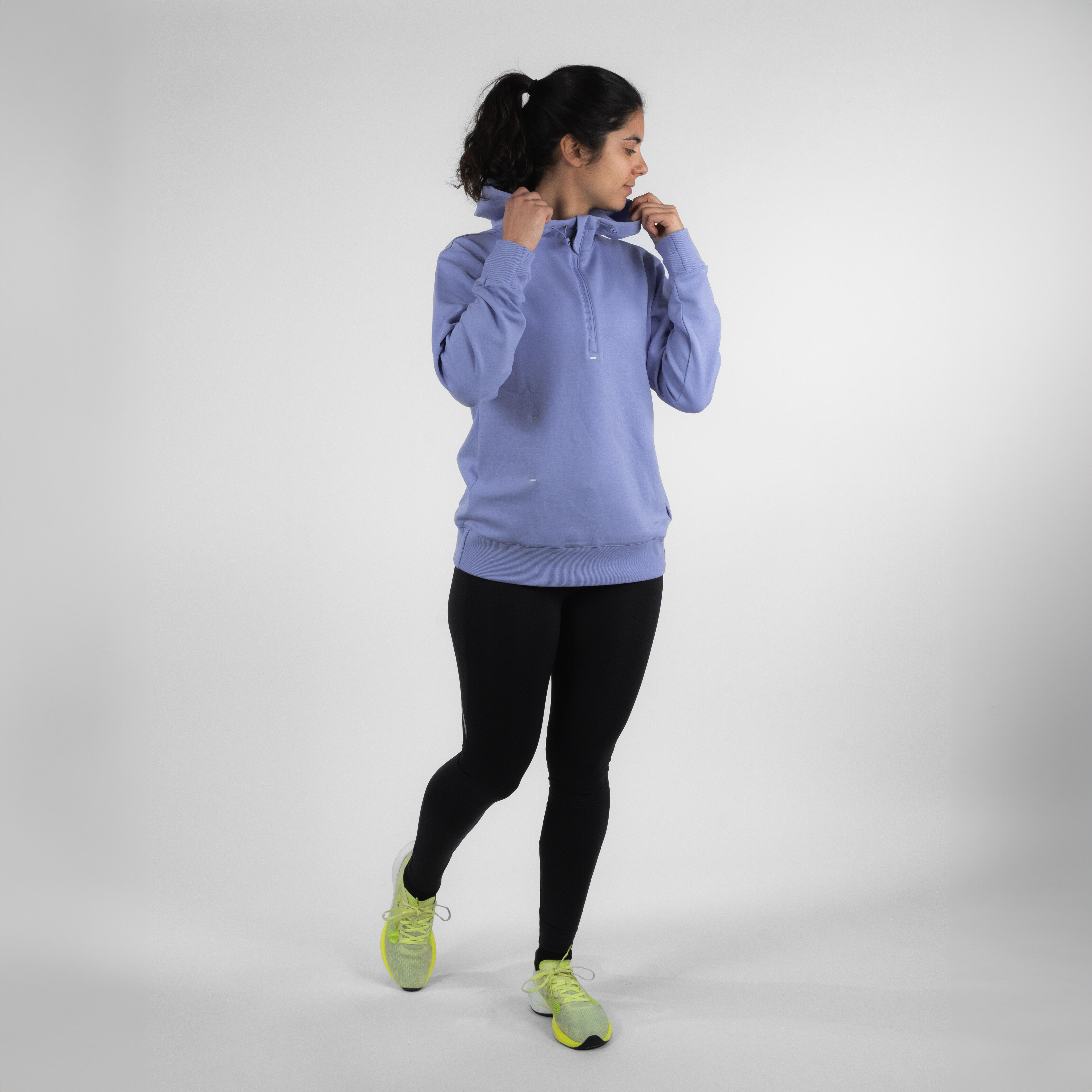 WOMEN'S KIPRUN RUN 500 WARM RUNNING JUMPER - PURPLE