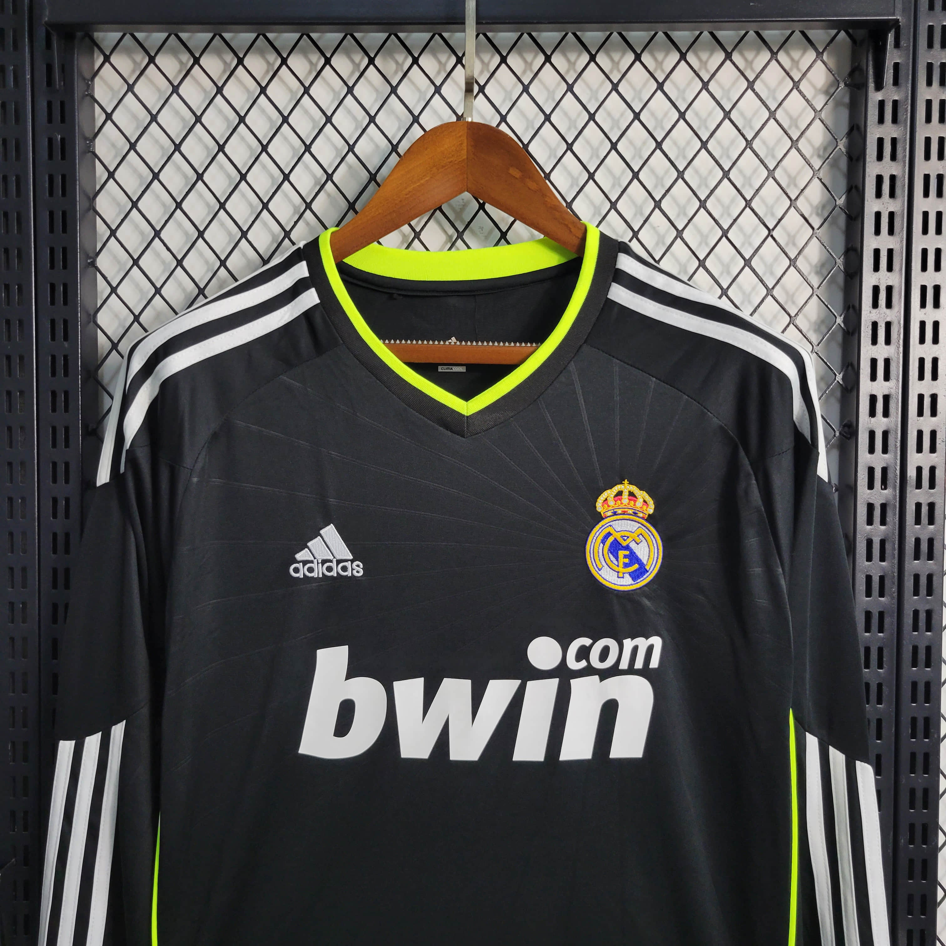 Retro 10/11 Real Madrid away long sleeve