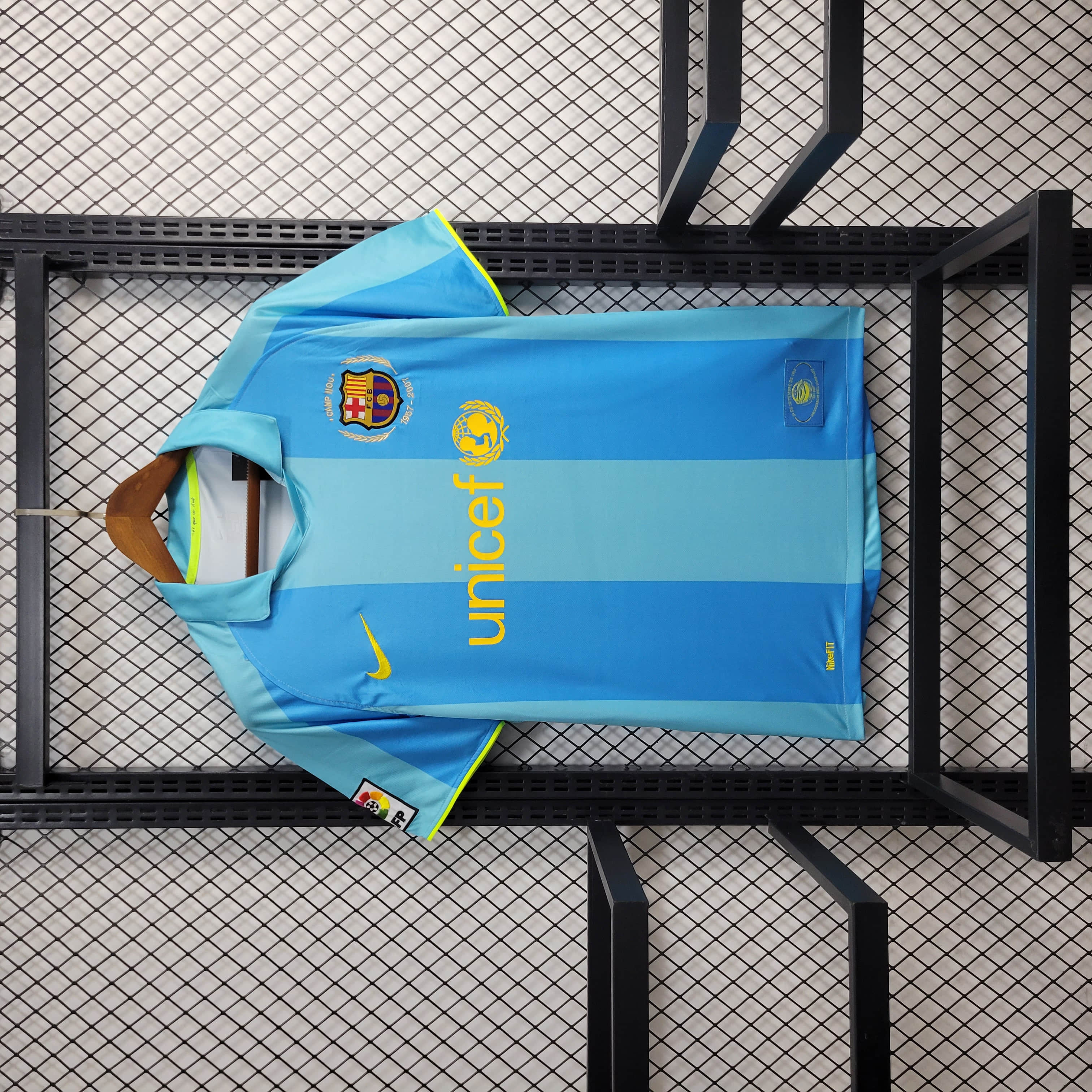 07/08 Retro Barcelona Away Jersey