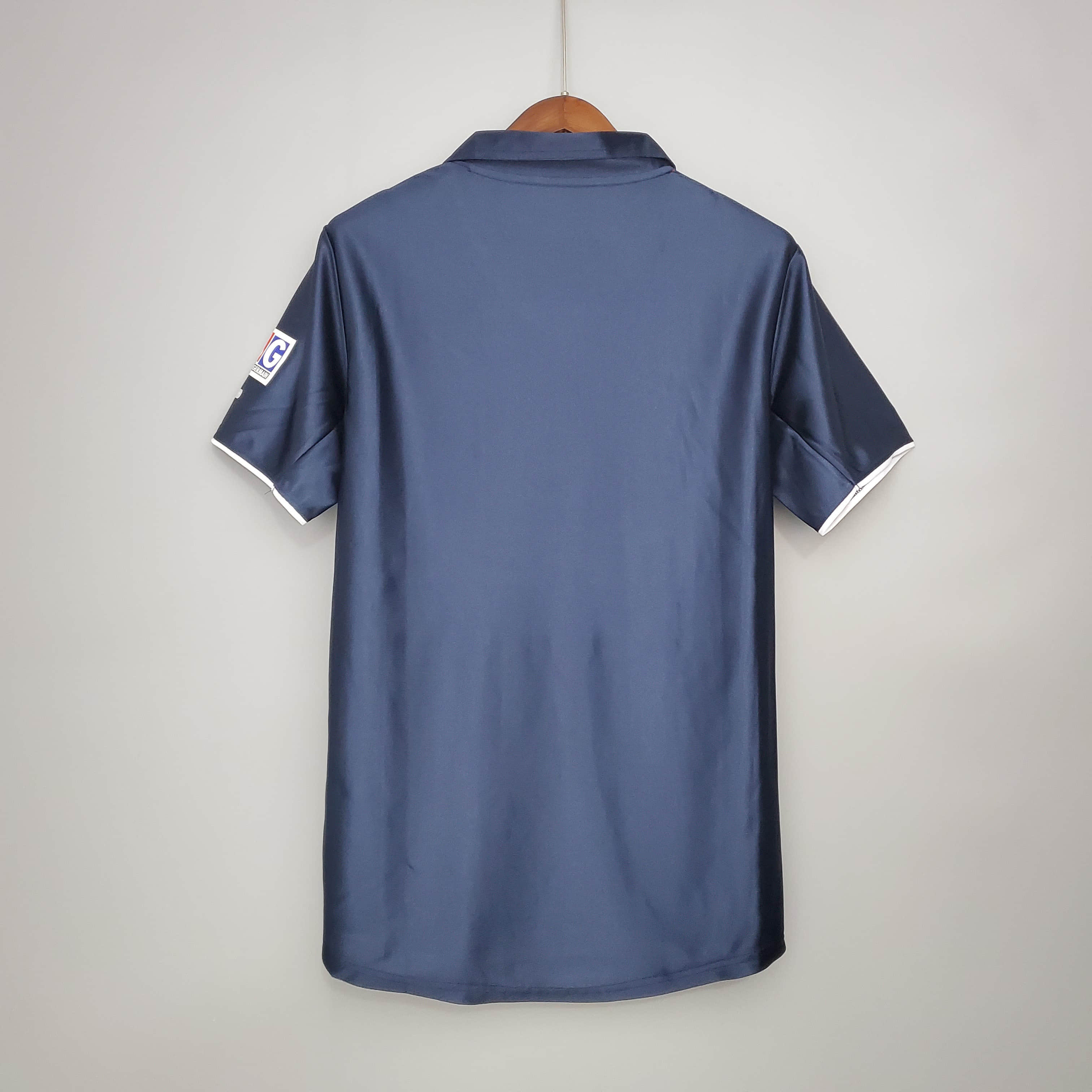 Retro Paris Saint-Germain 01/02 home S-XXL