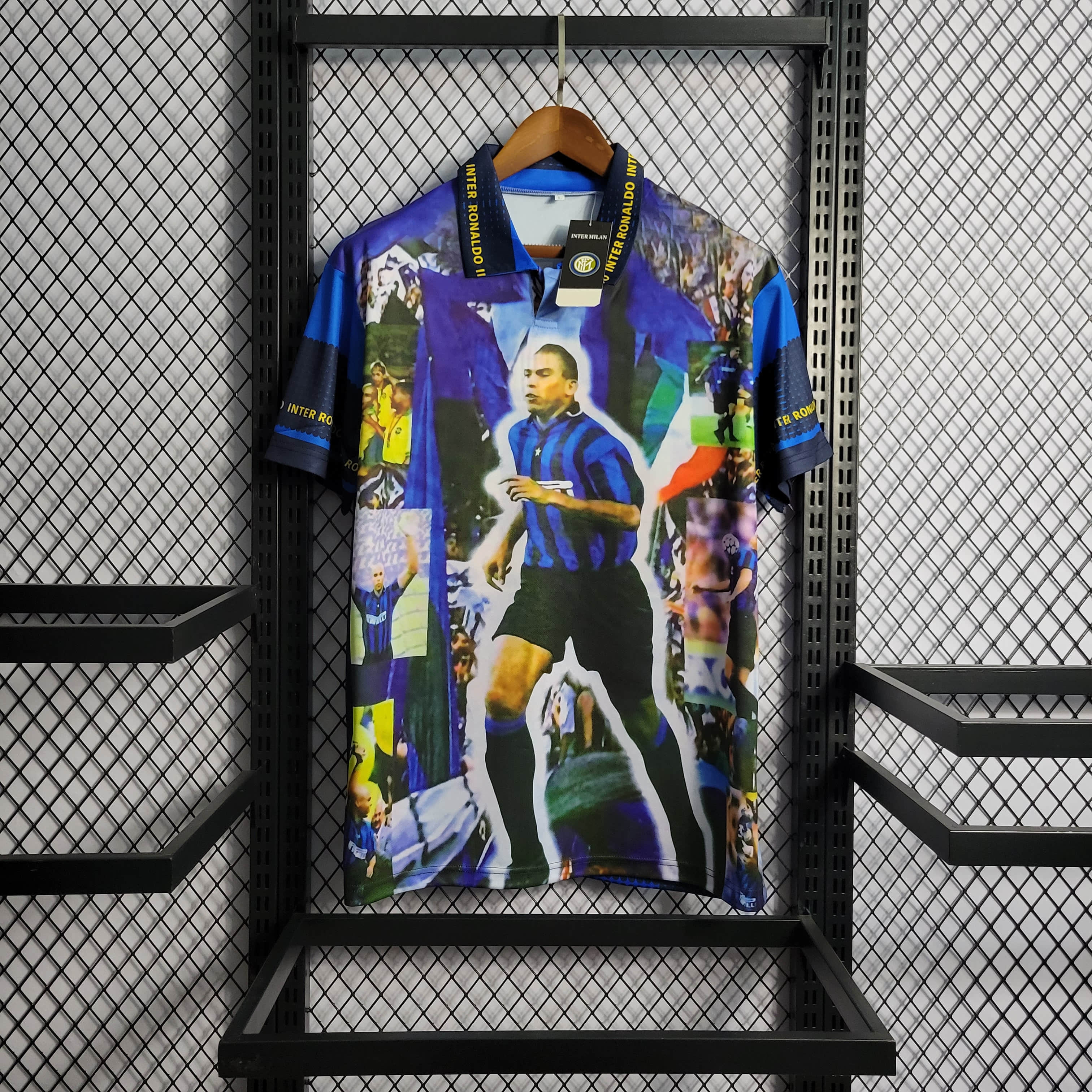 97/98 Retro Inter Milan Ronaldo Shirt