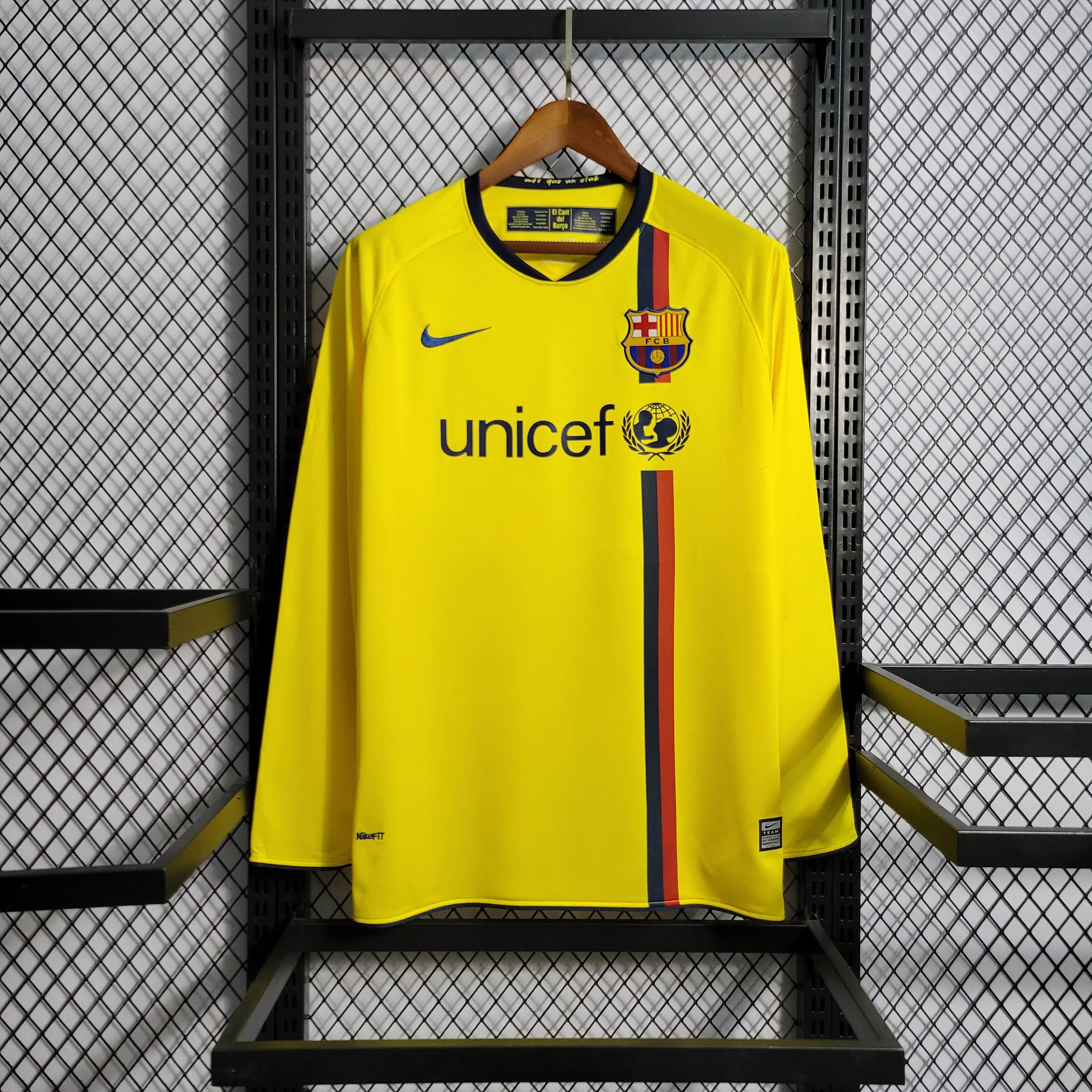 08/09 Retro Barcelona Away Long Sleeve Jersey