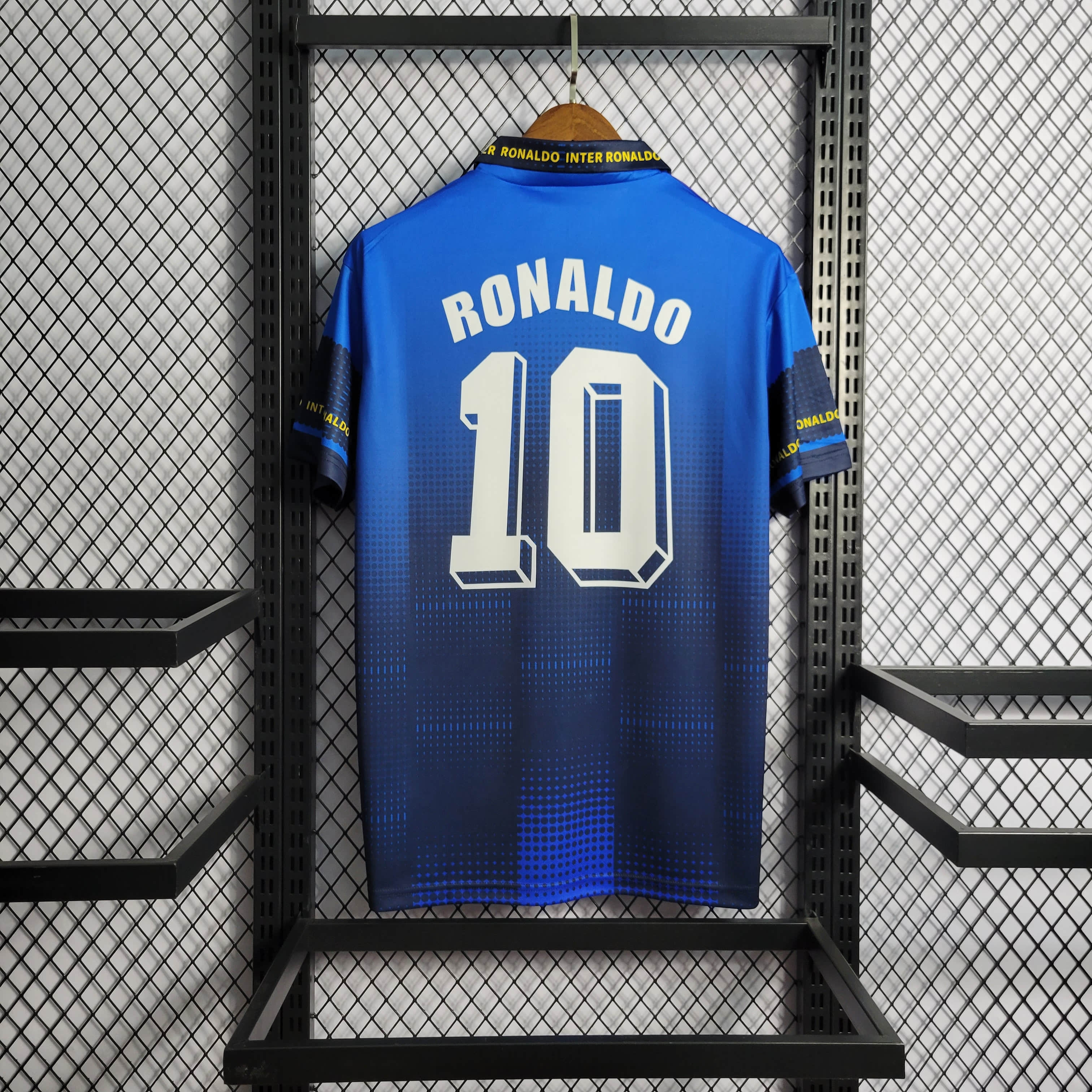 97/98 Retro Inter Milan Ronaldo Shirt