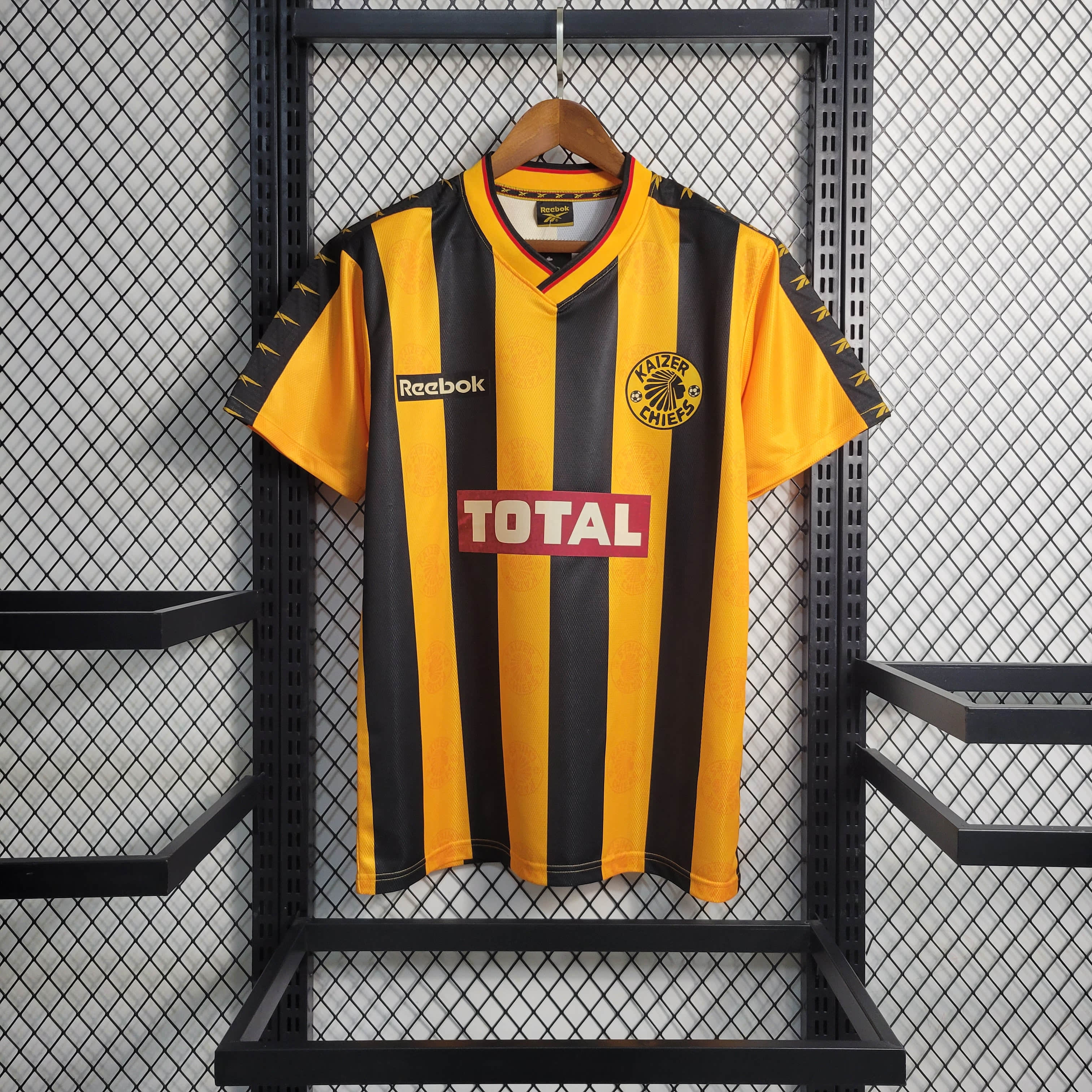 Retro Kaizer Chiefs Home Size S-XXL