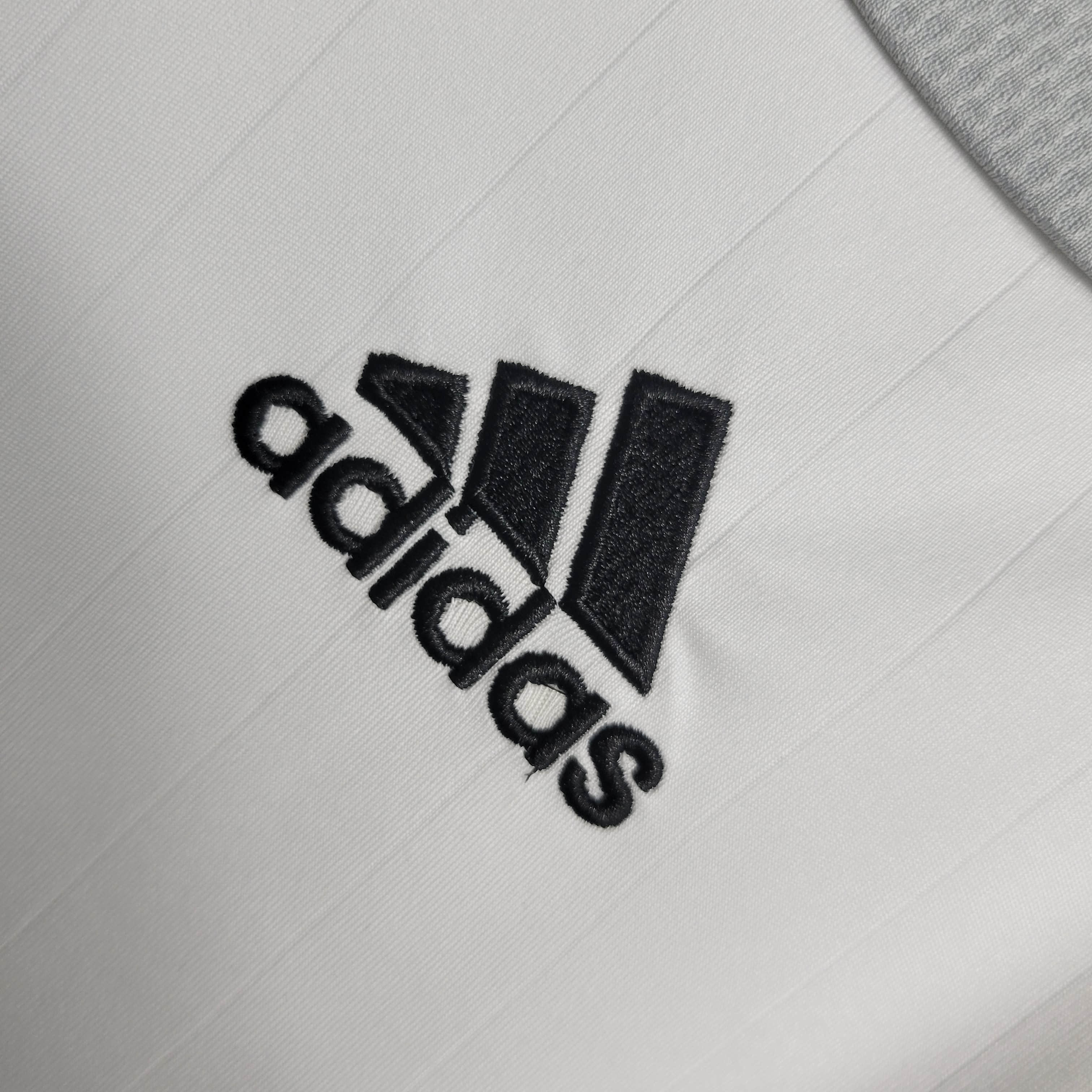 Retro 2006/07 Real Madrid Home