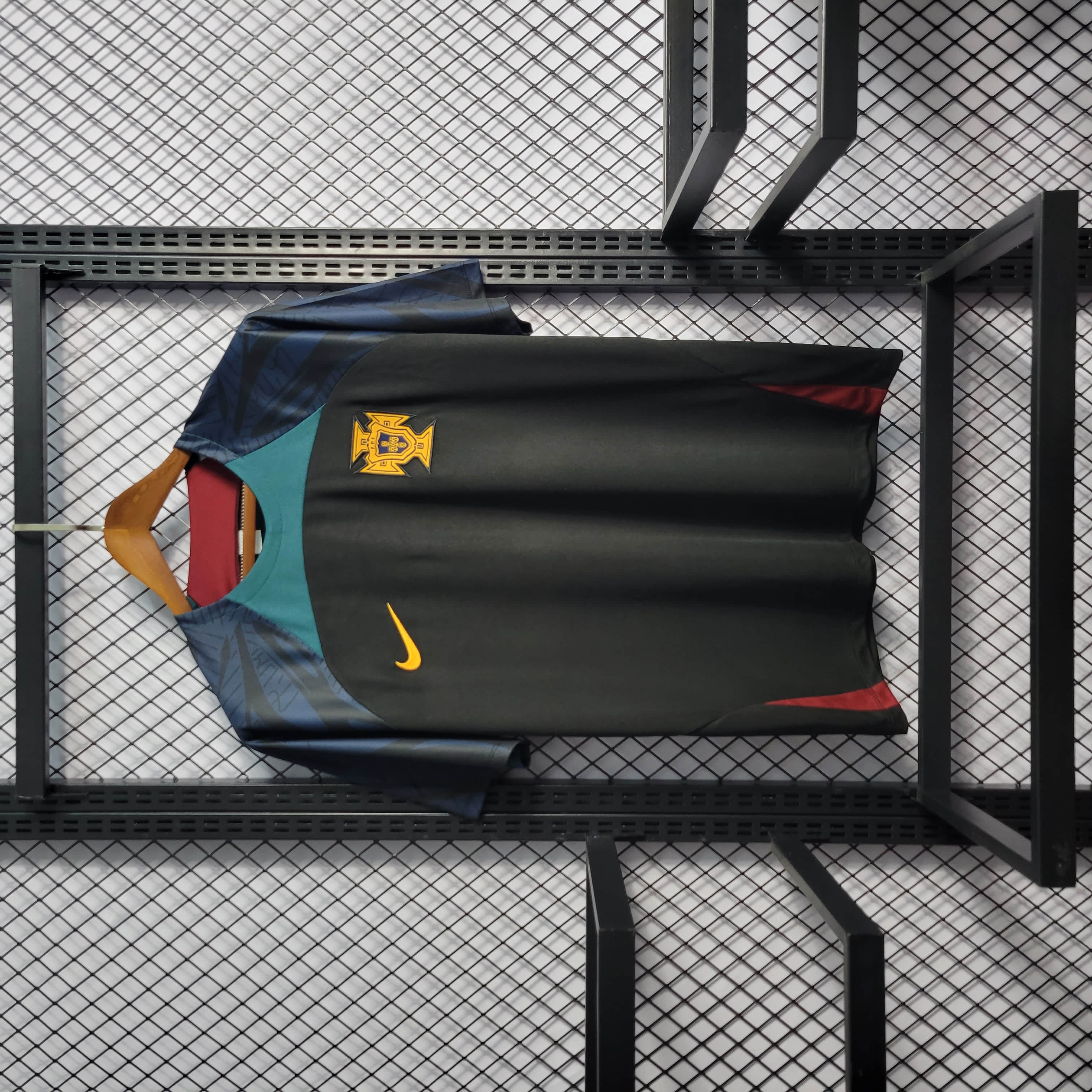 22/23 Portugal Training clothing