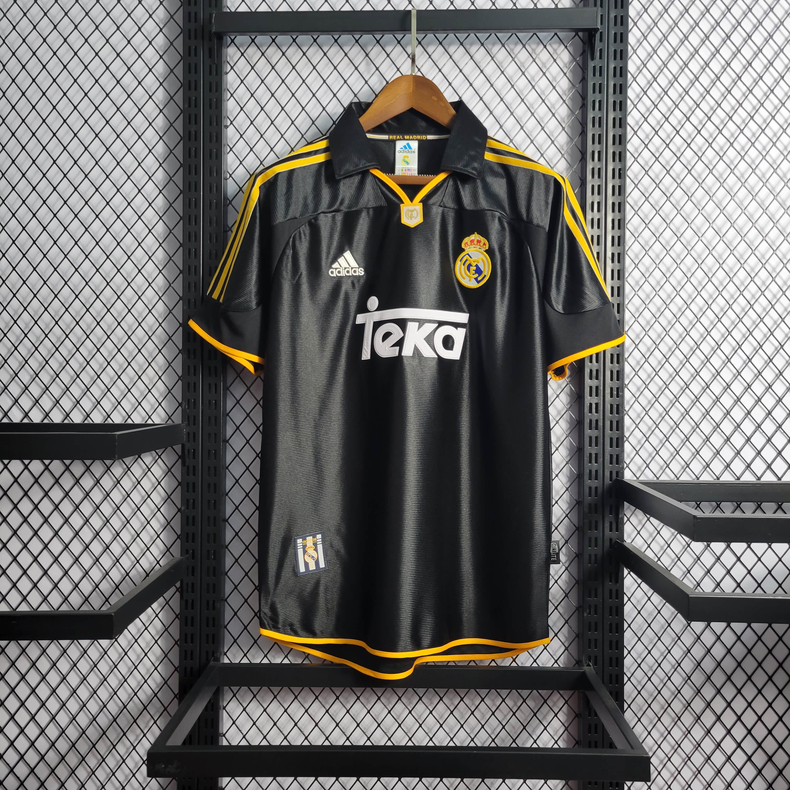 Retro 1999/01 Real Madrid away