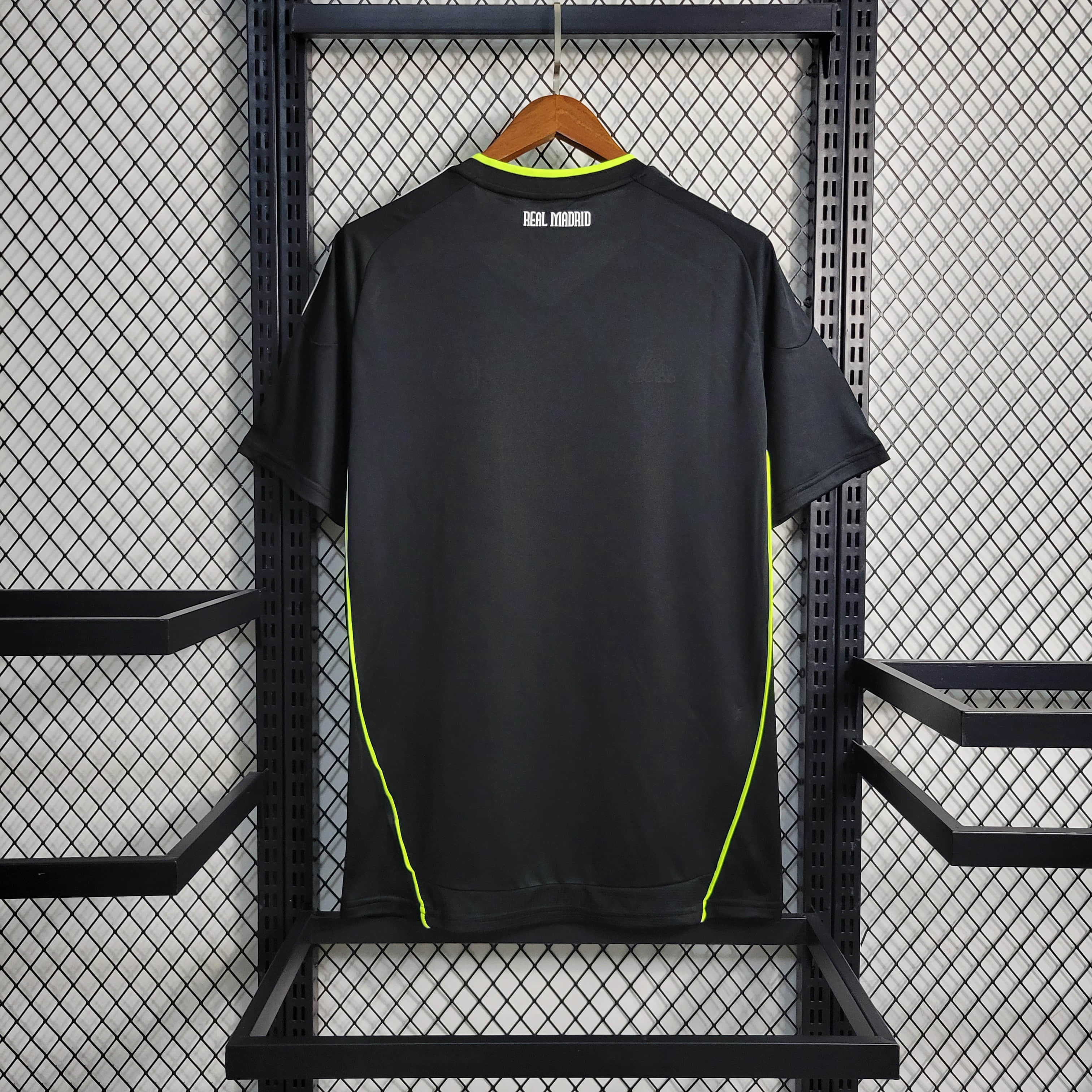 Retro 10/11 Real Madrid away