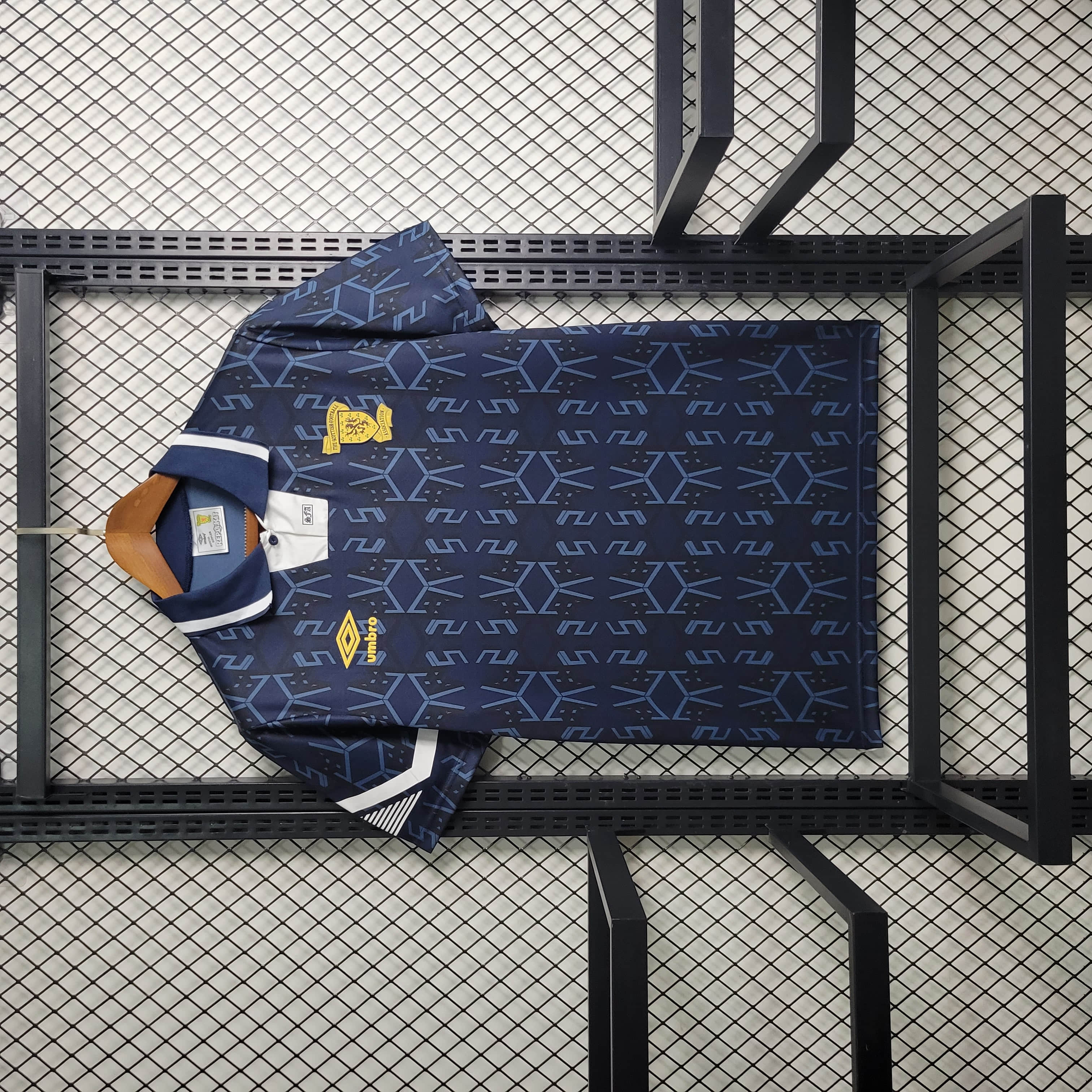 Retro Scotland away