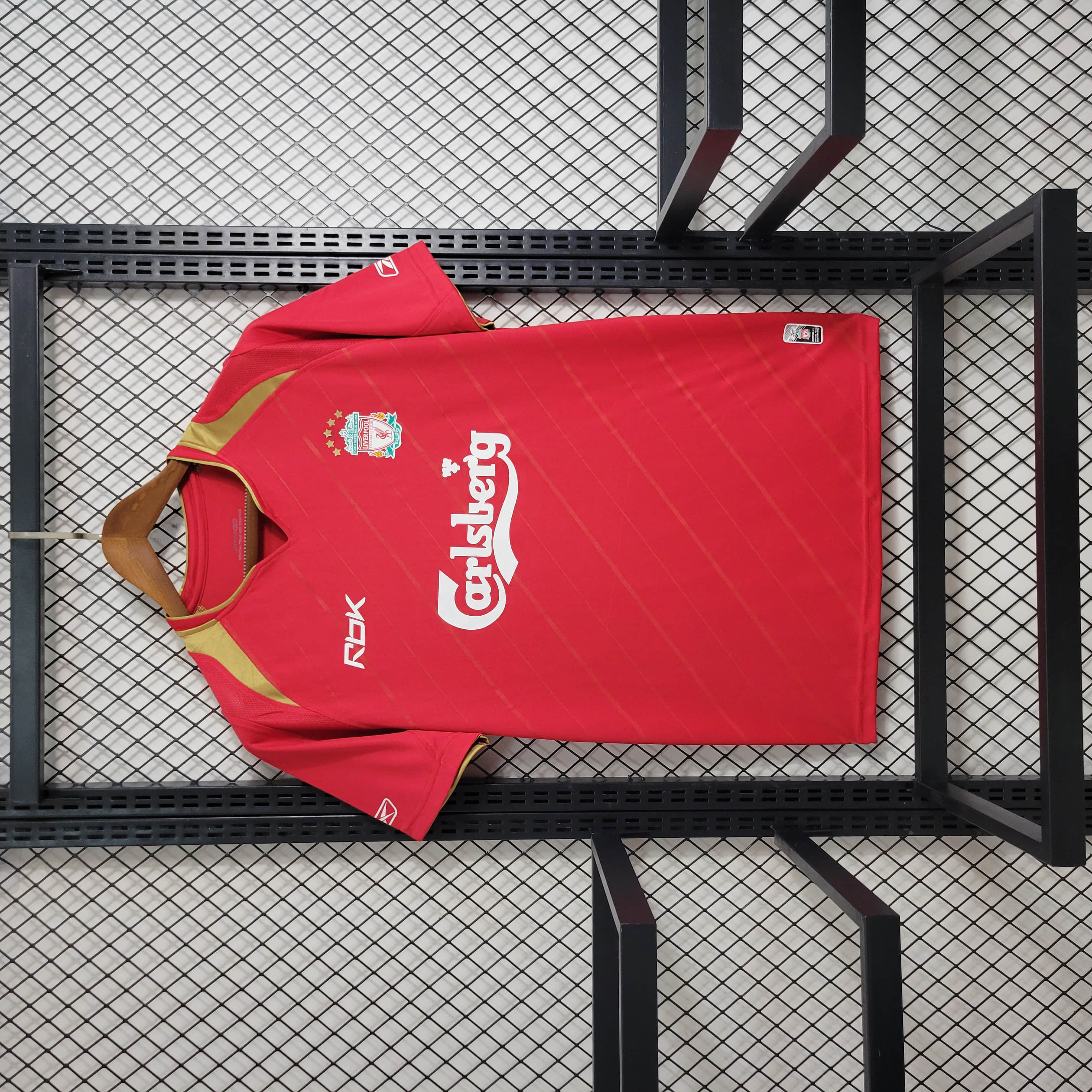 05/06 Retro Liverpool Home Jersey