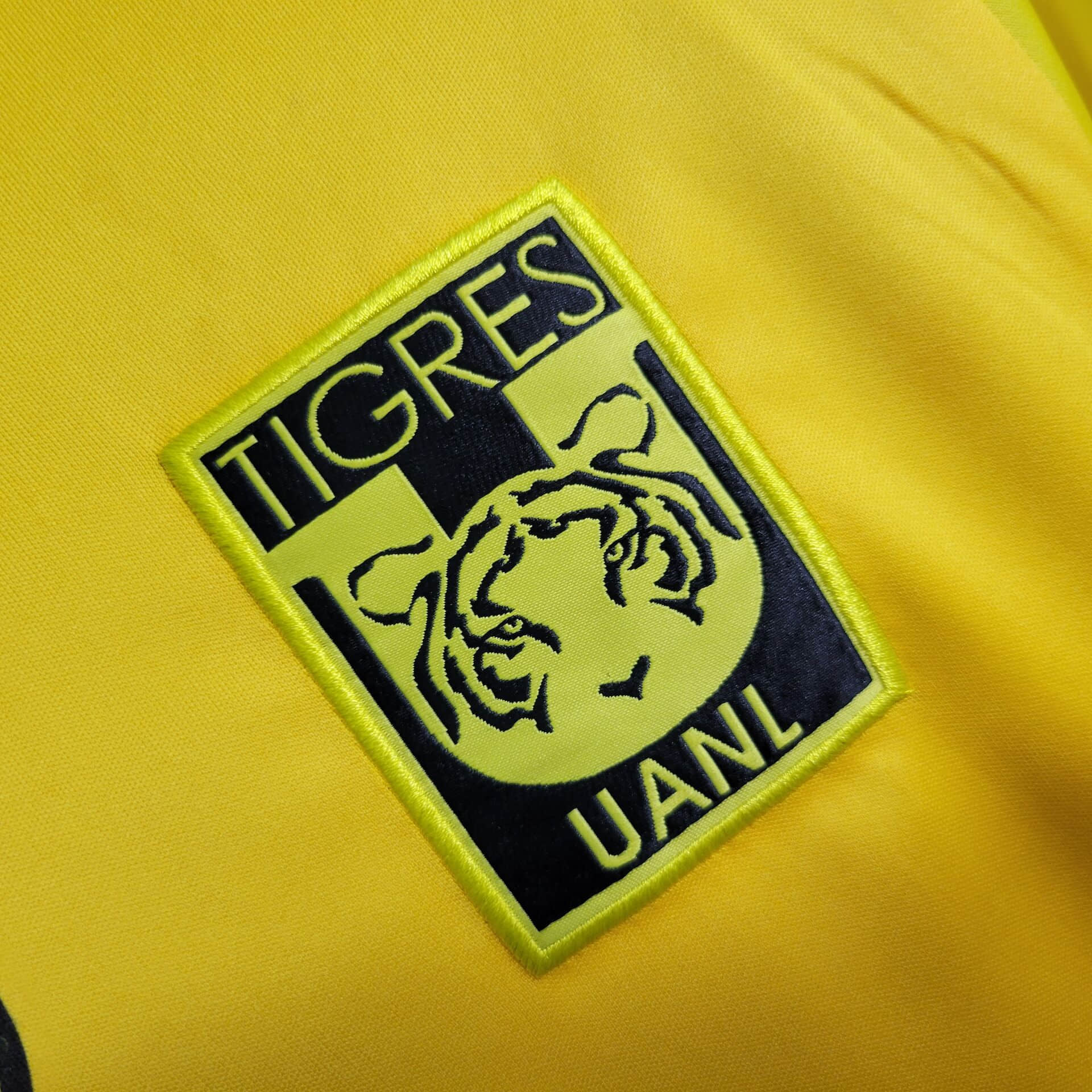 23/24 Tigres UANL Training clothing