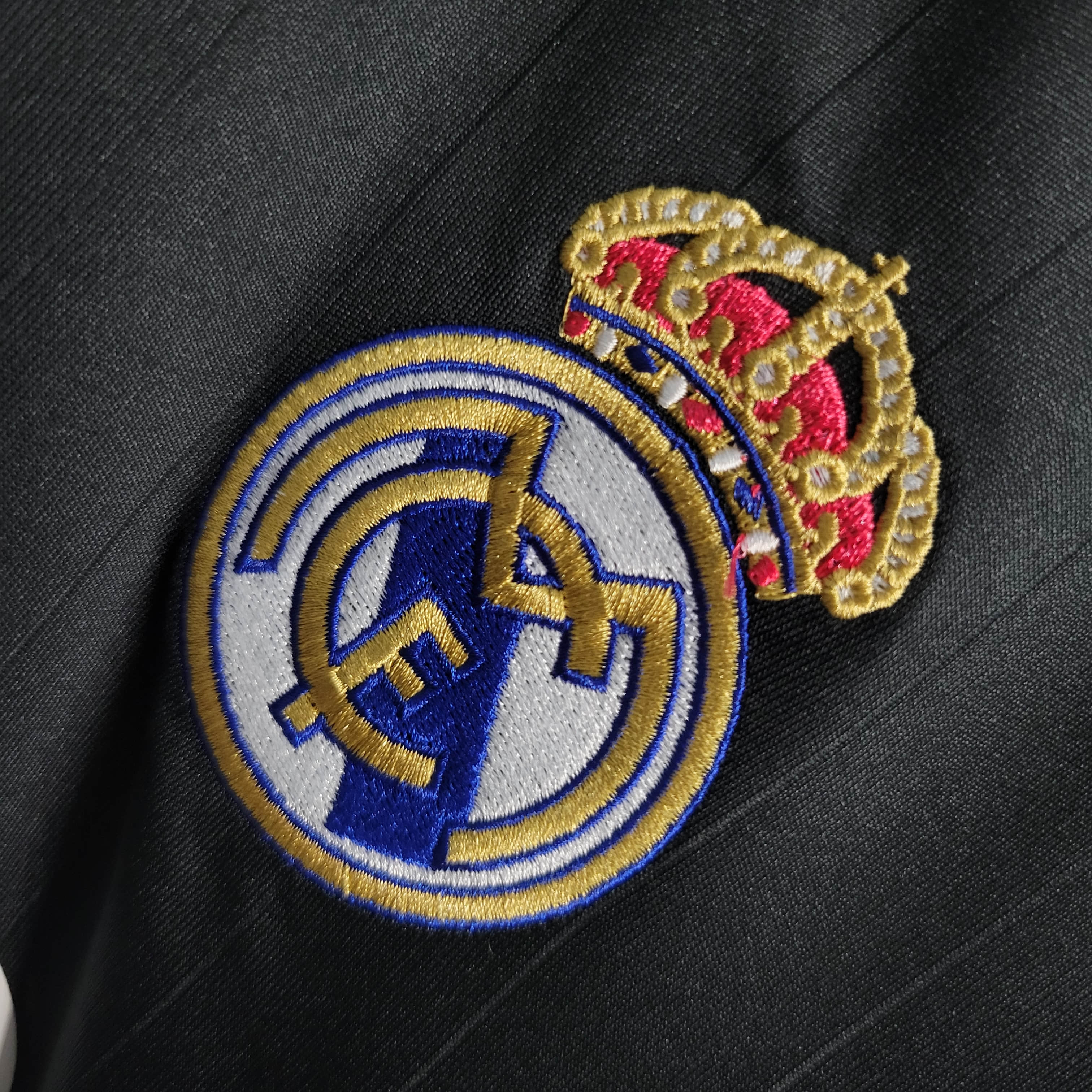 Retro 06/07 Real Madrid Two Guest Long Sleeve