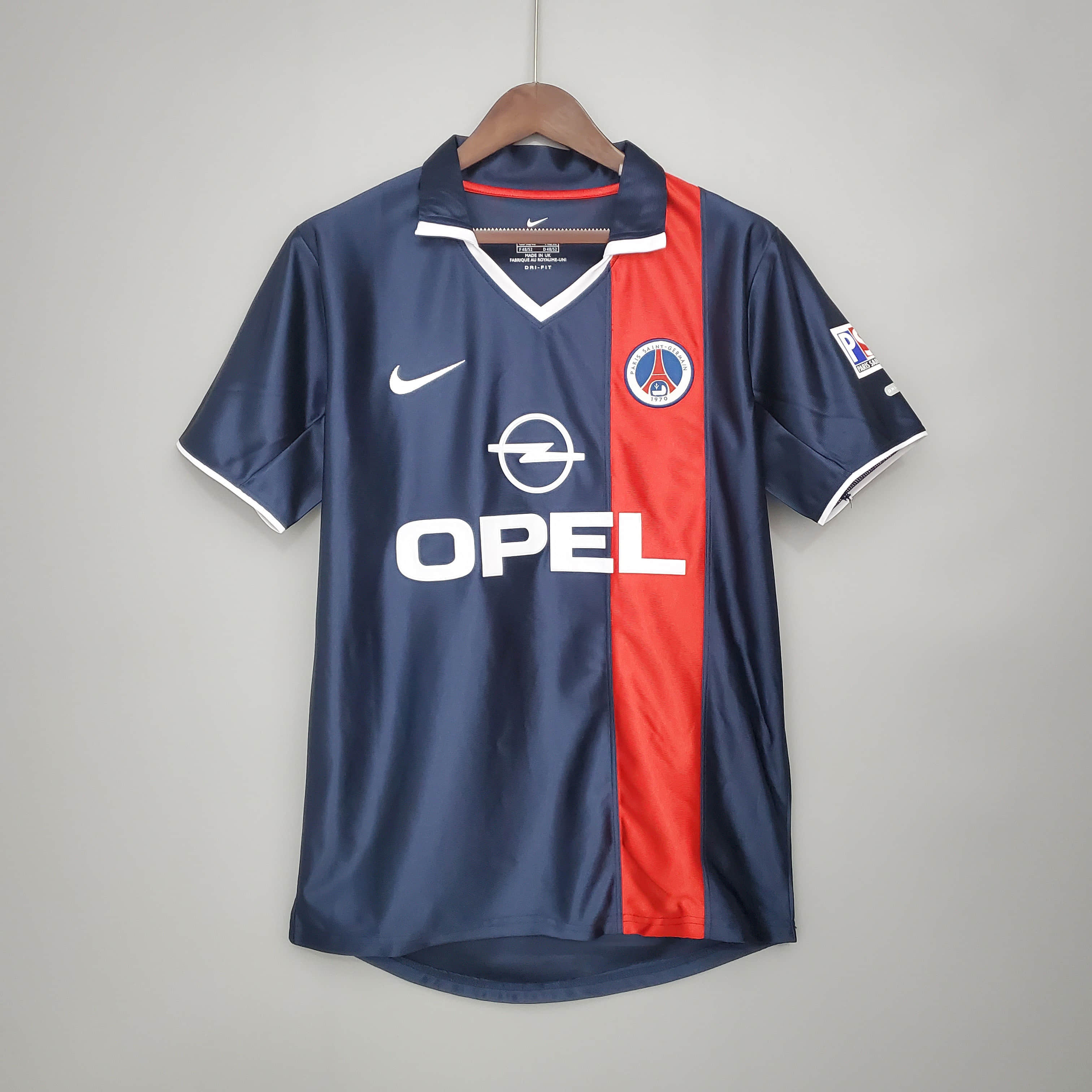 Retro Paris Saint-Germain 01/02 home S-XXL