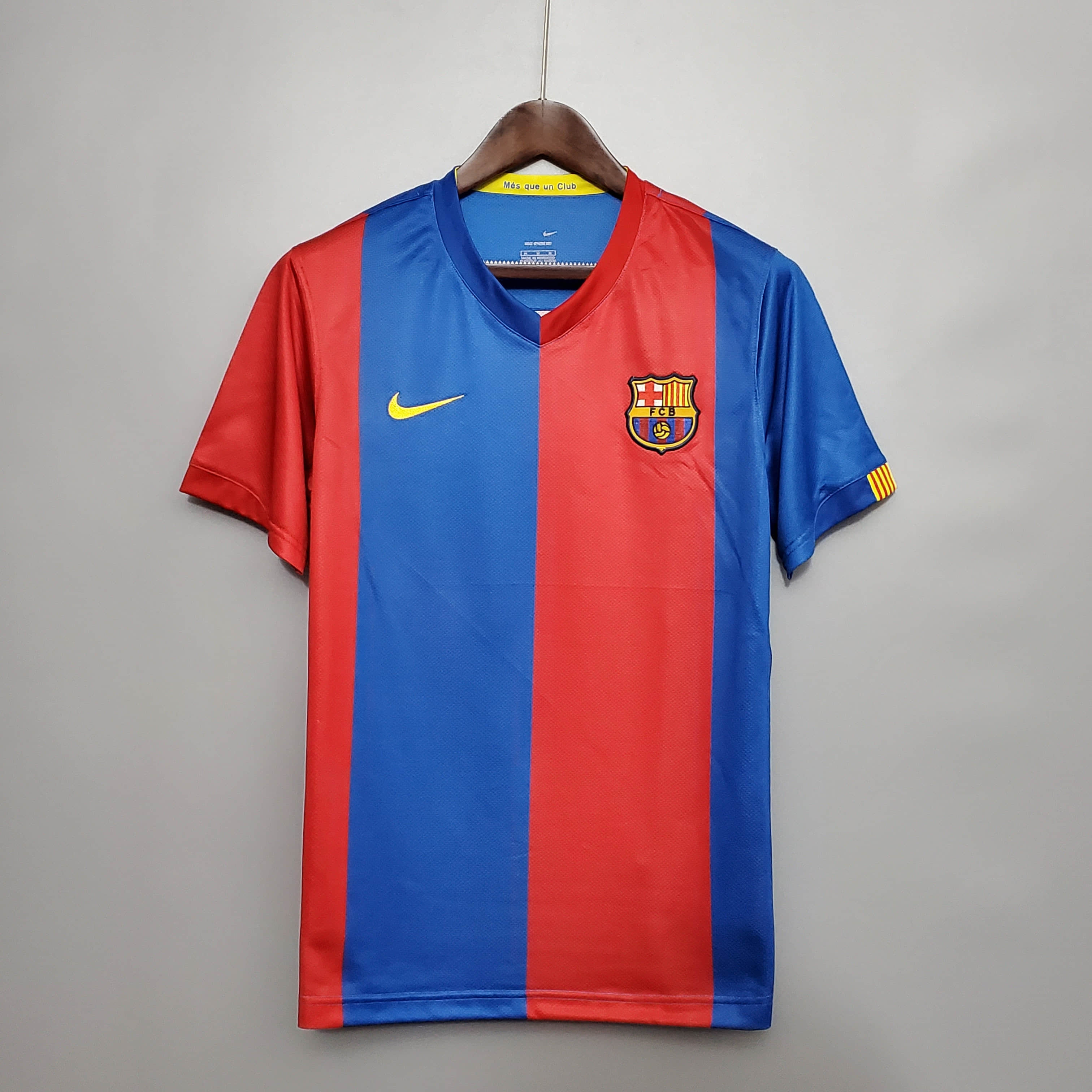 06/07 Retro Barcelona Home Jersey