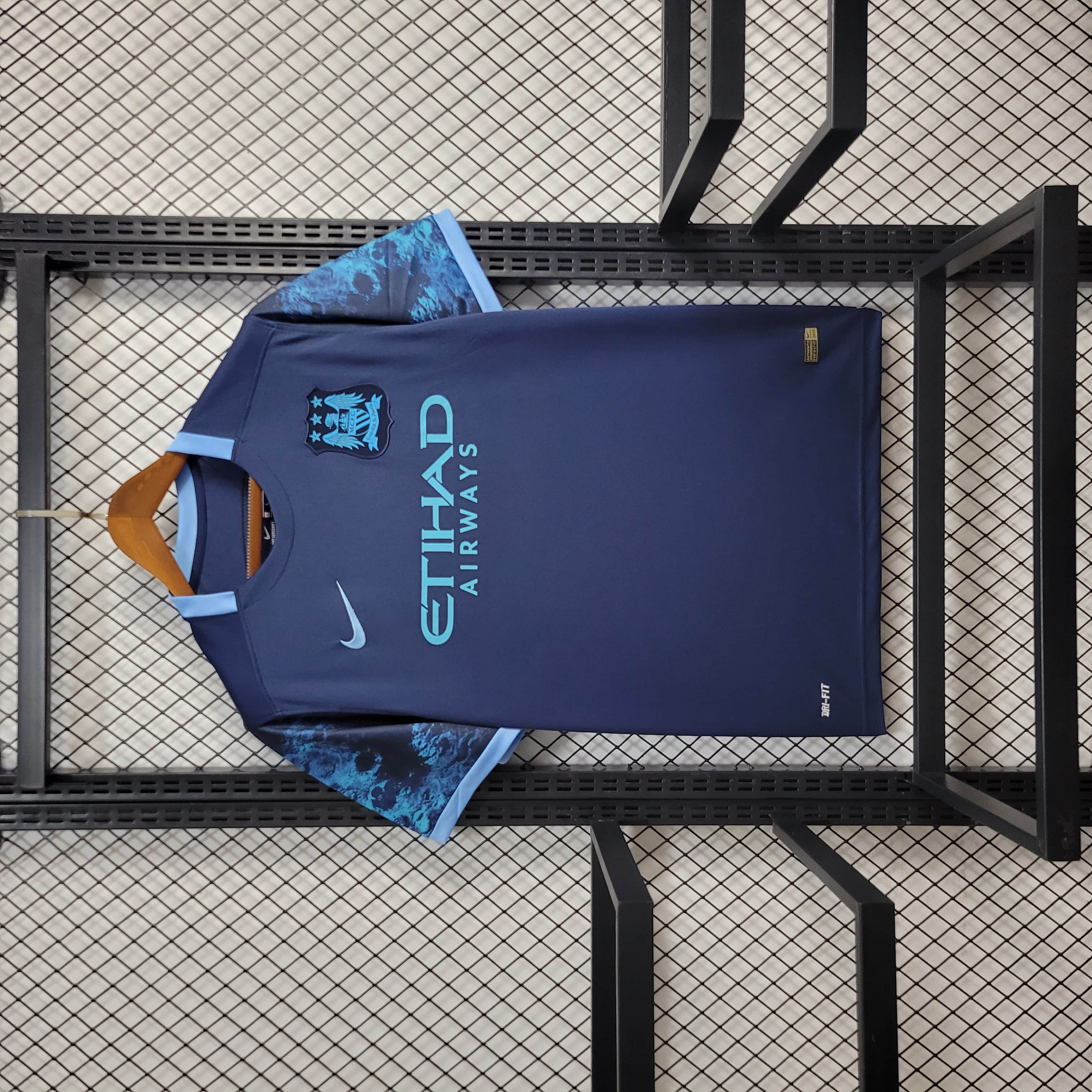 15/16 Retro Manchester City Away Jersey