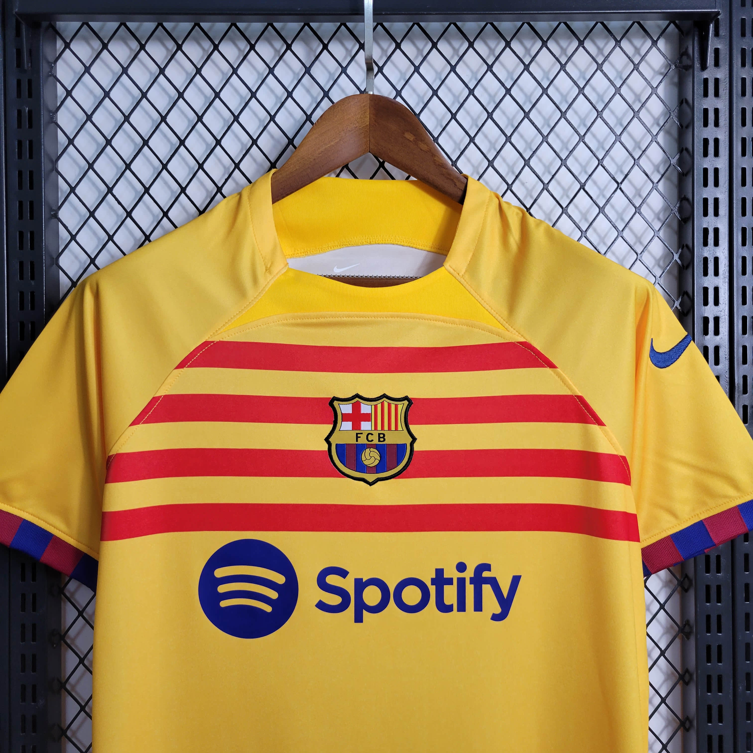 23/24 Barcelona 4 away