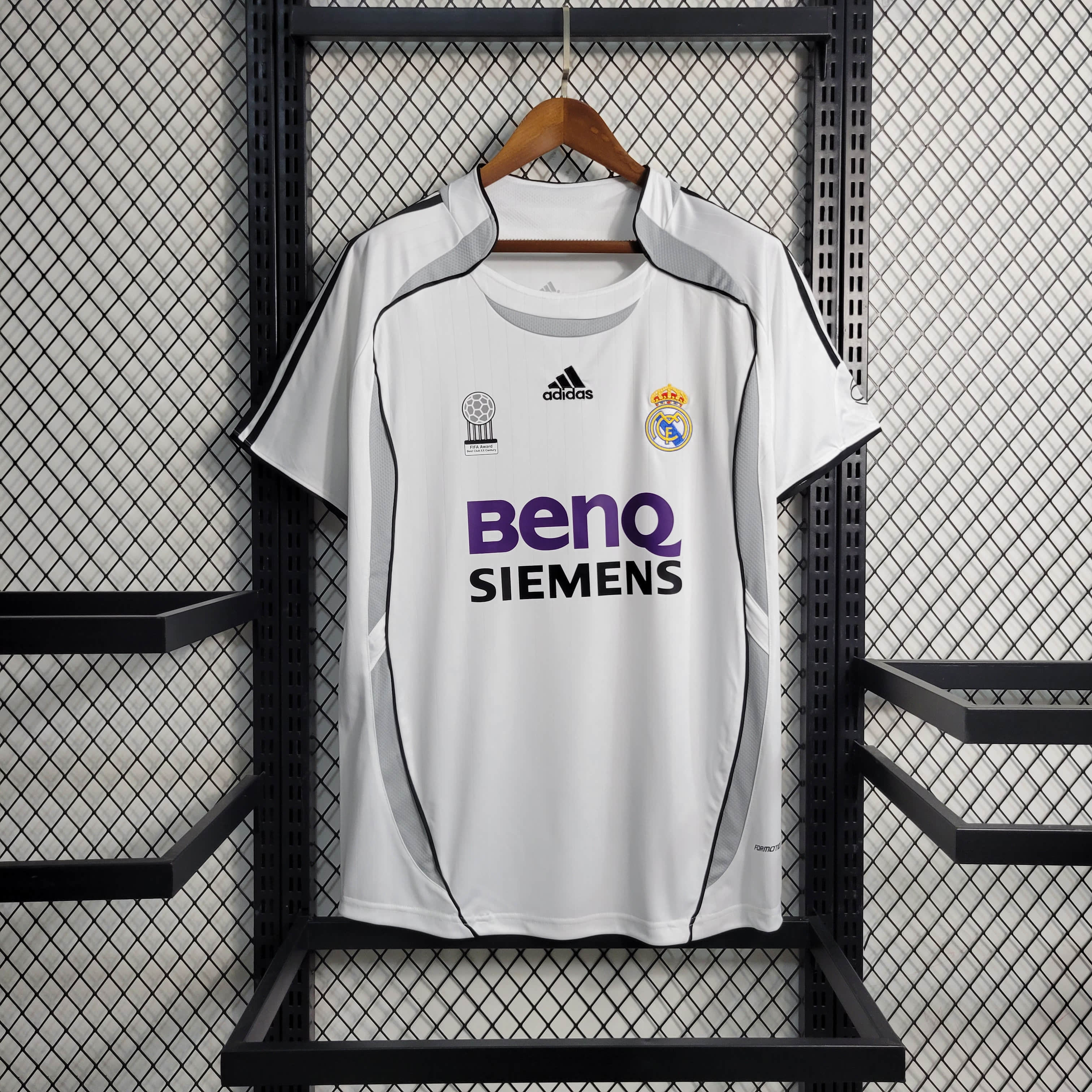 Retro 2006/07 Real Madrid Home