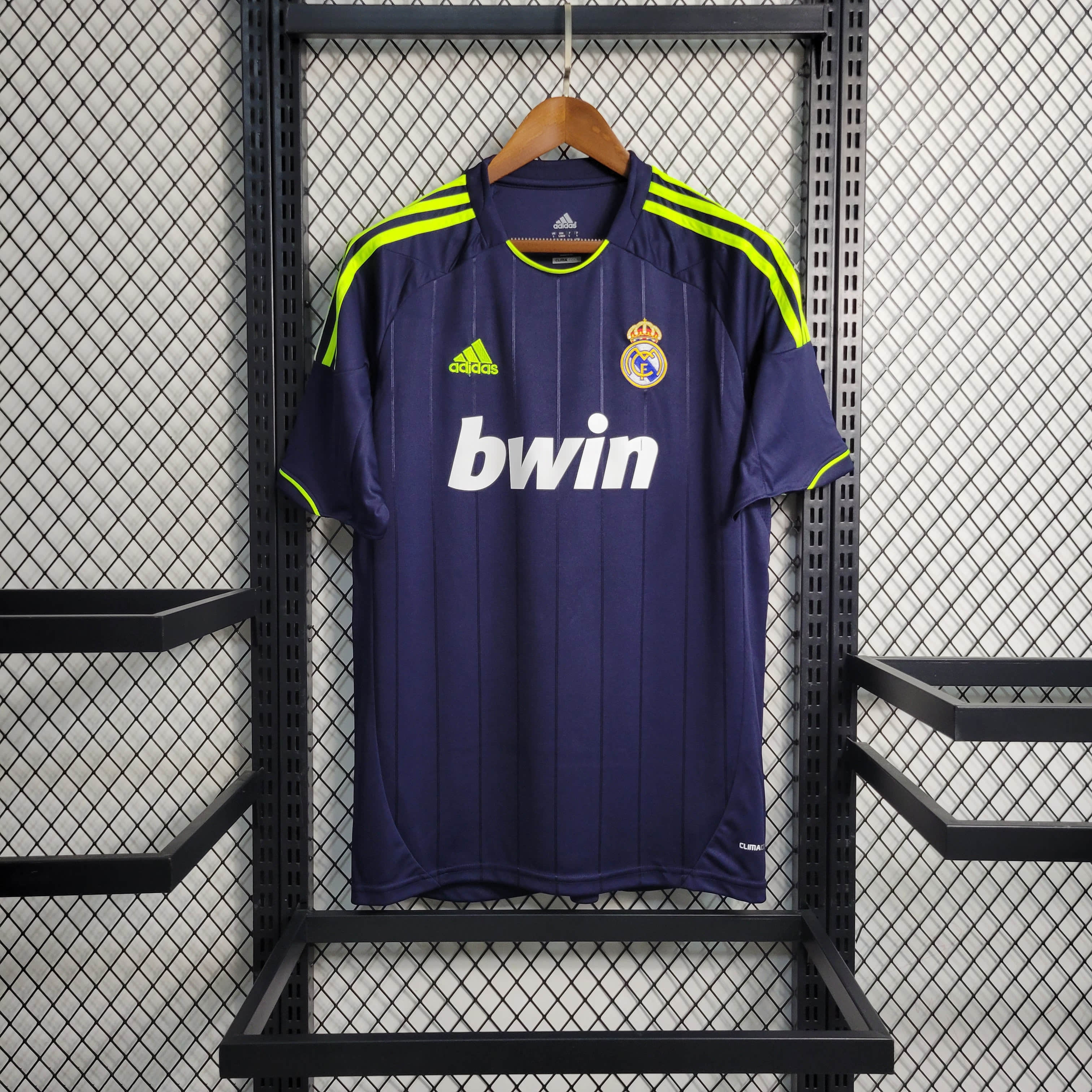 Retro 2012/13 Real Madrid Away