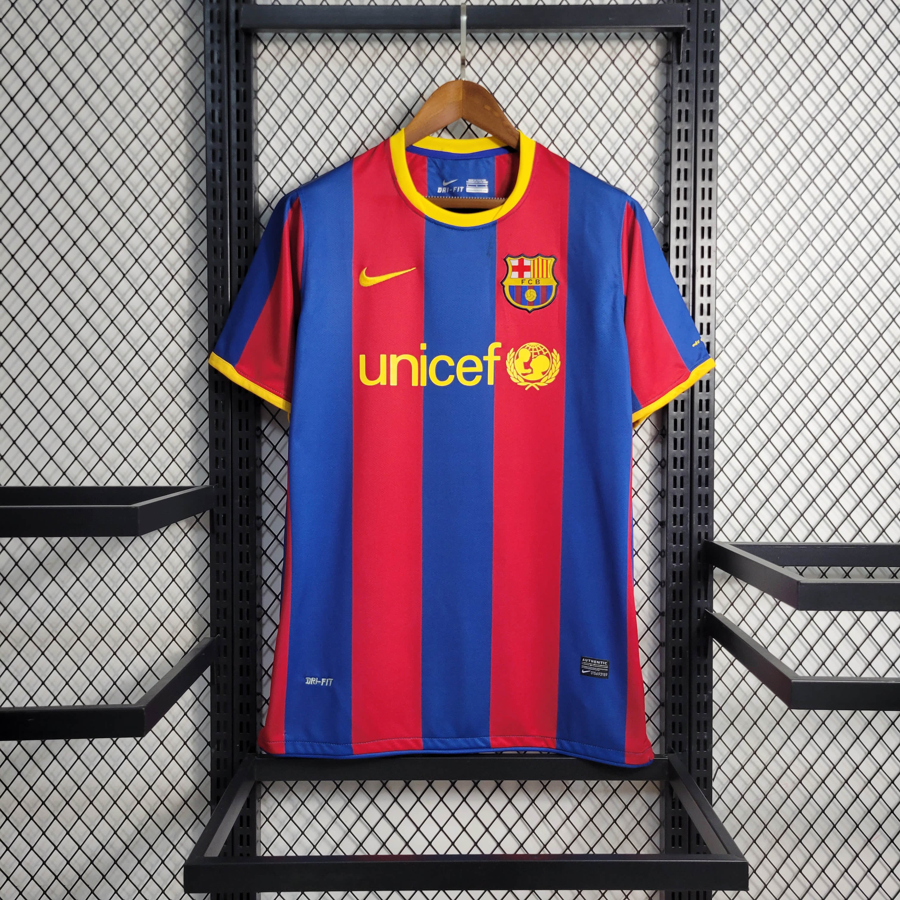 10/11 Retro Barcelona Home Jersey