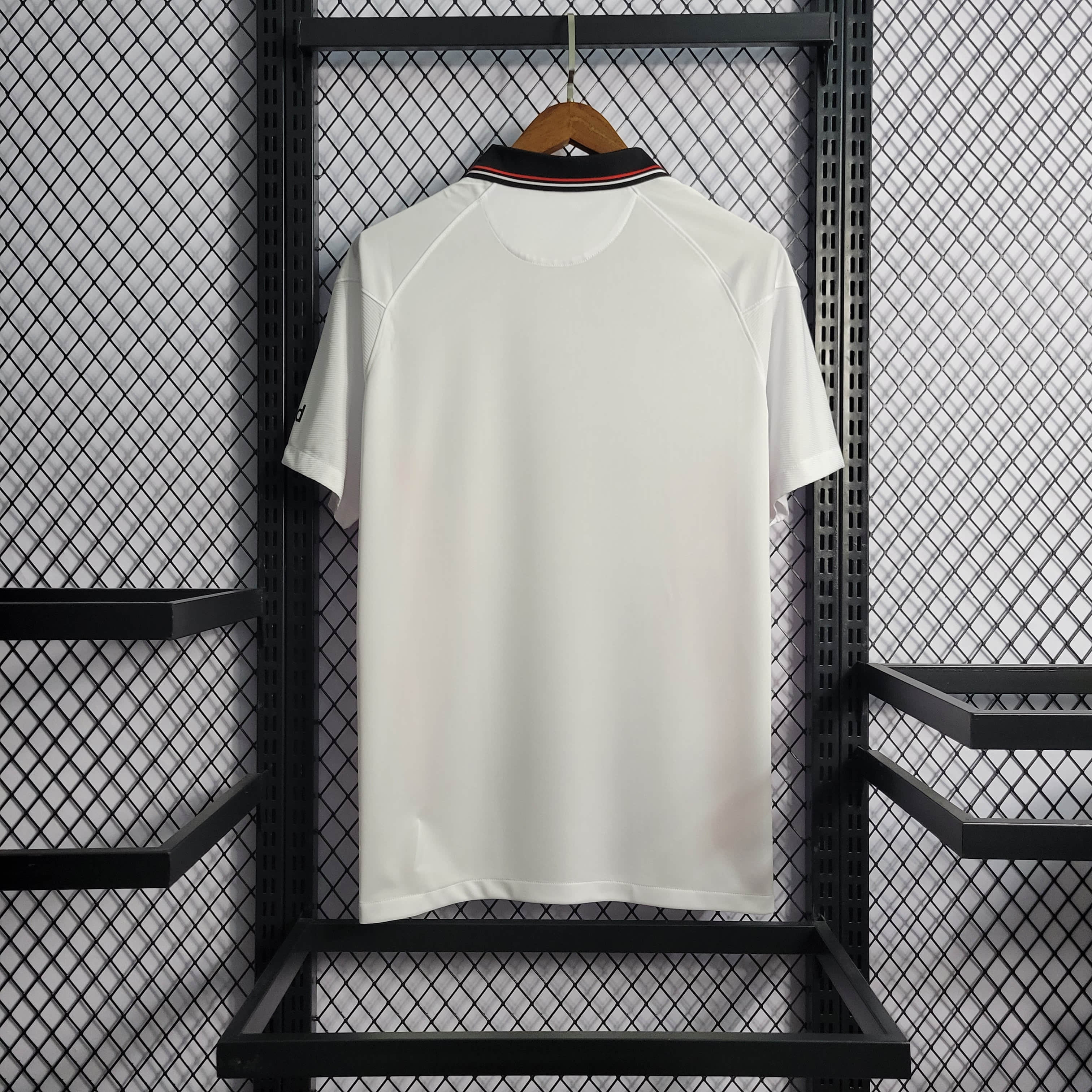 21/22 Frankfurt White away S-XXL