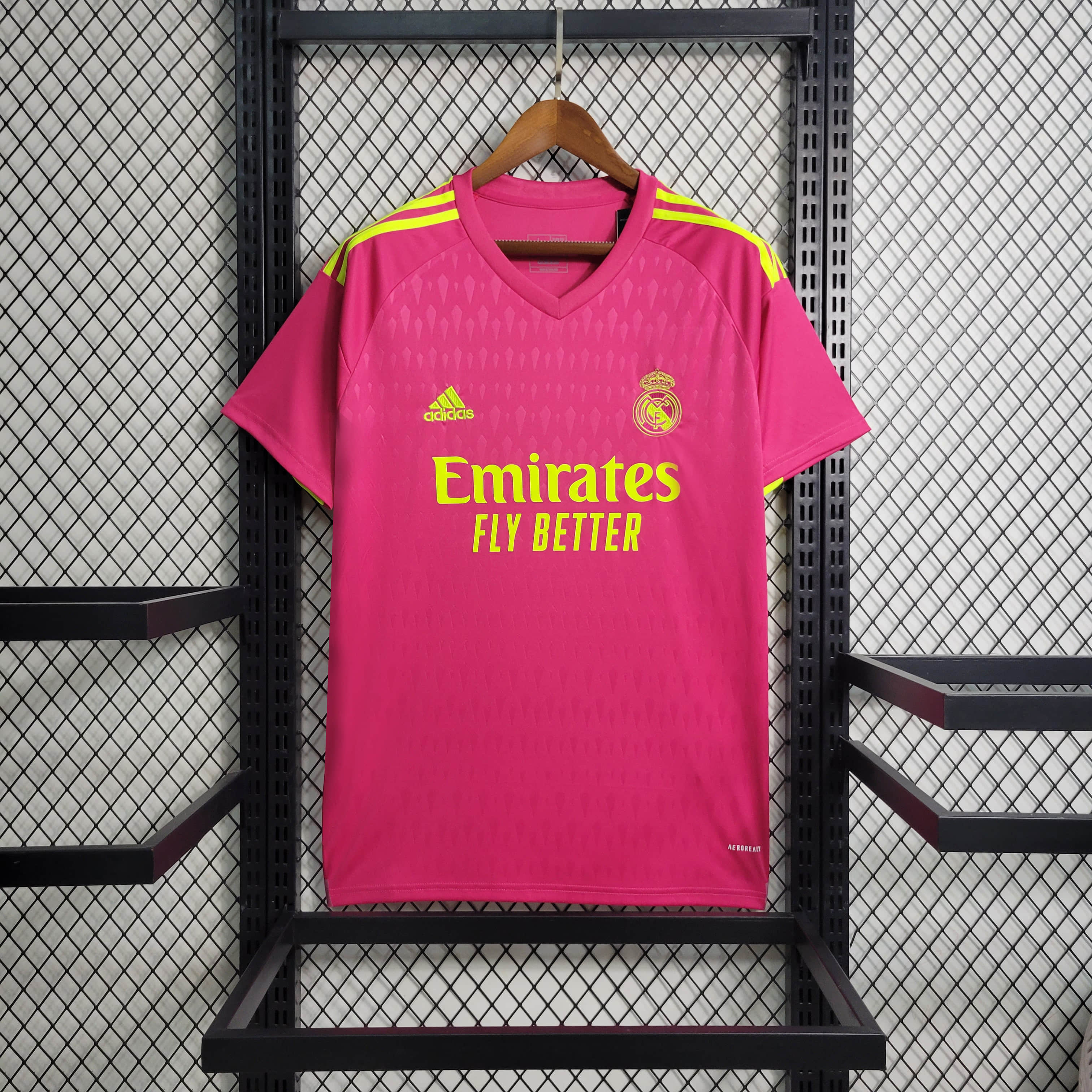 23/24 Real Madrid goalkeeper pink