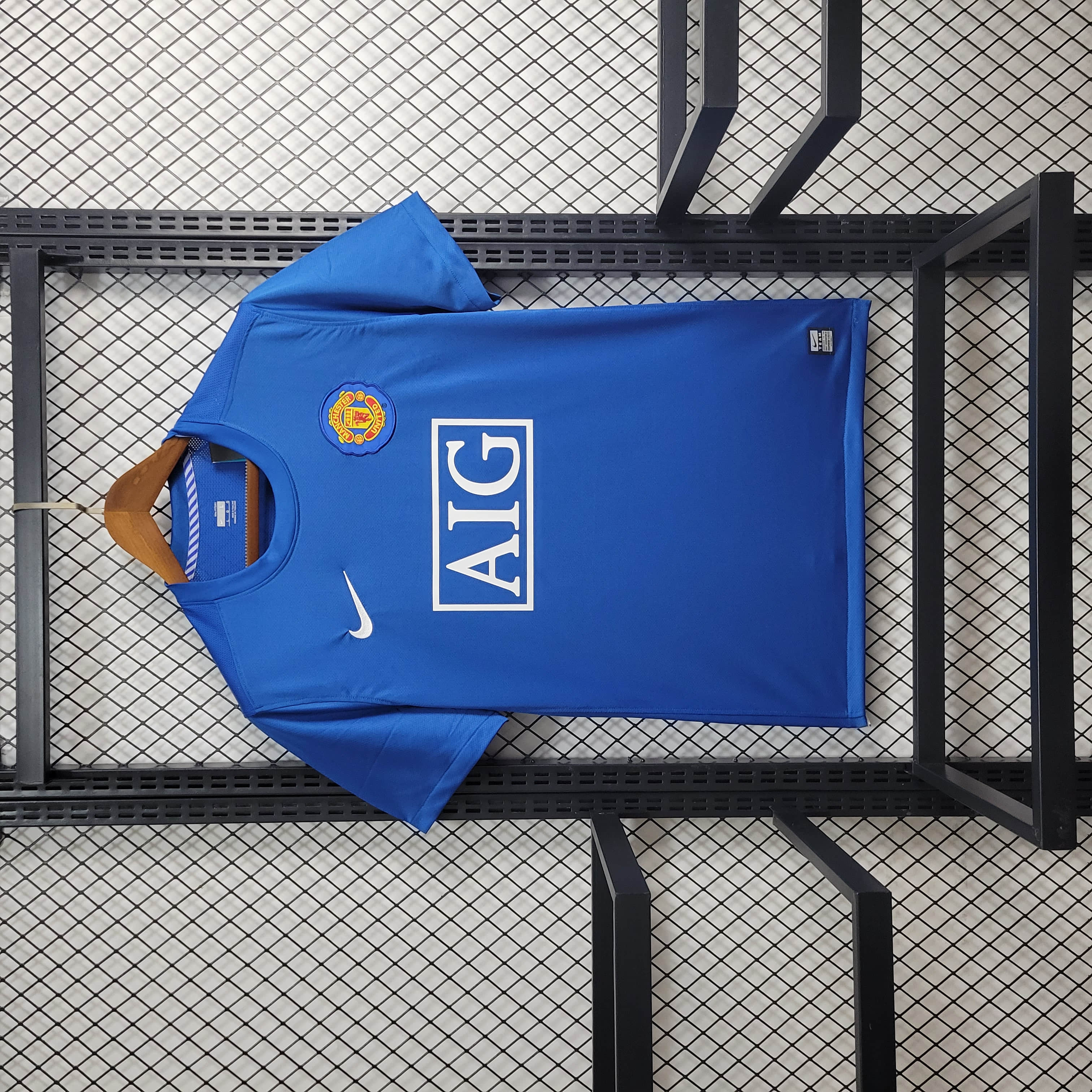 08/09 Manchester United Third Jersey