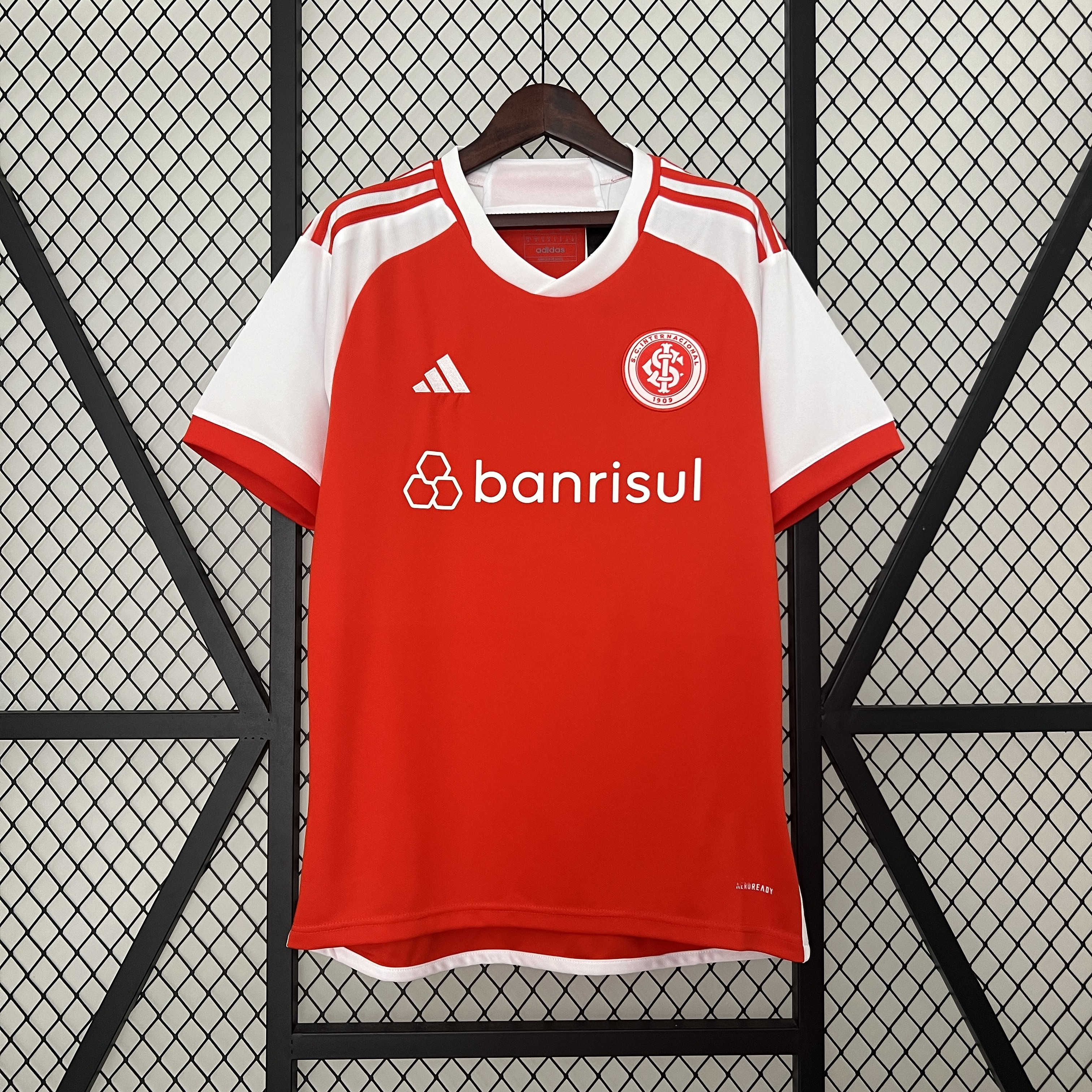 24/25 Internacional Home All sponsors S-4XL